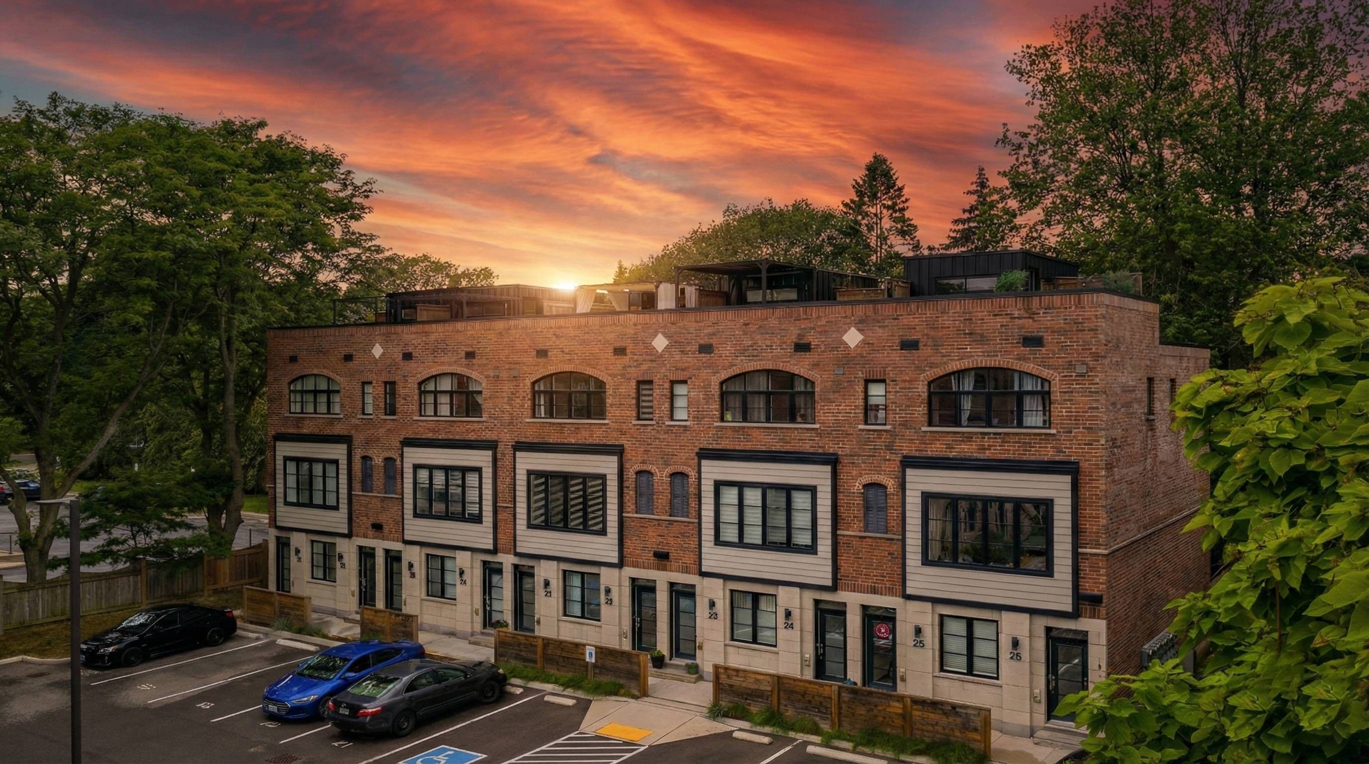 405 Plains Road E 22, Burlington, ON L7T 2C9