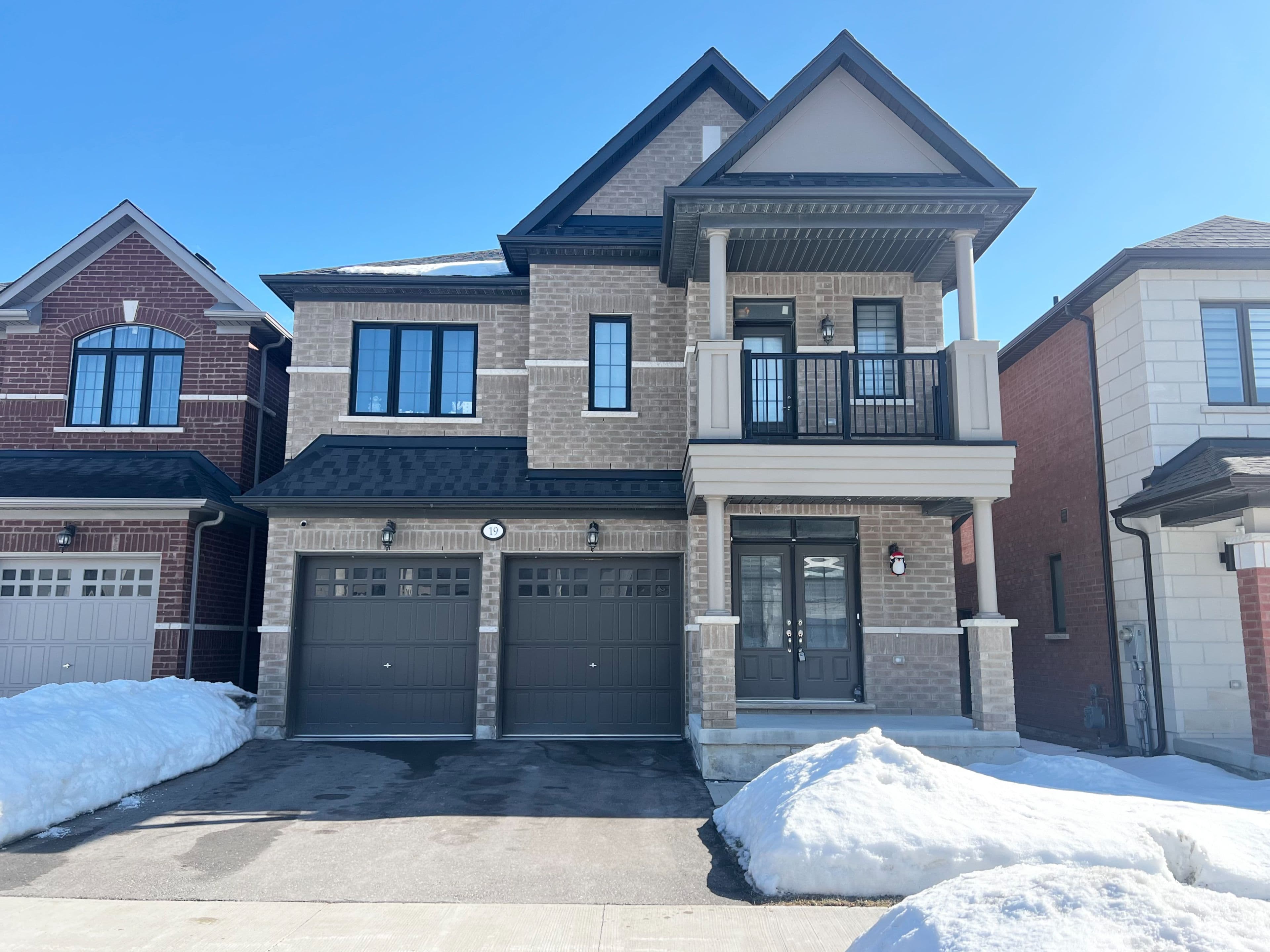 19 Yarl Drive, Markham, ON L3S 0G5