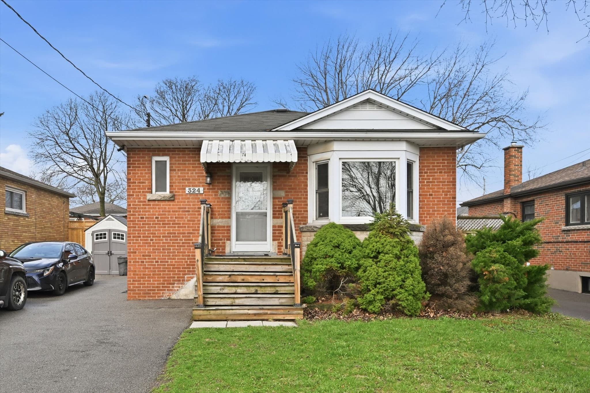 324 East 33rd Street, Hamilton, ON L8V 3T8