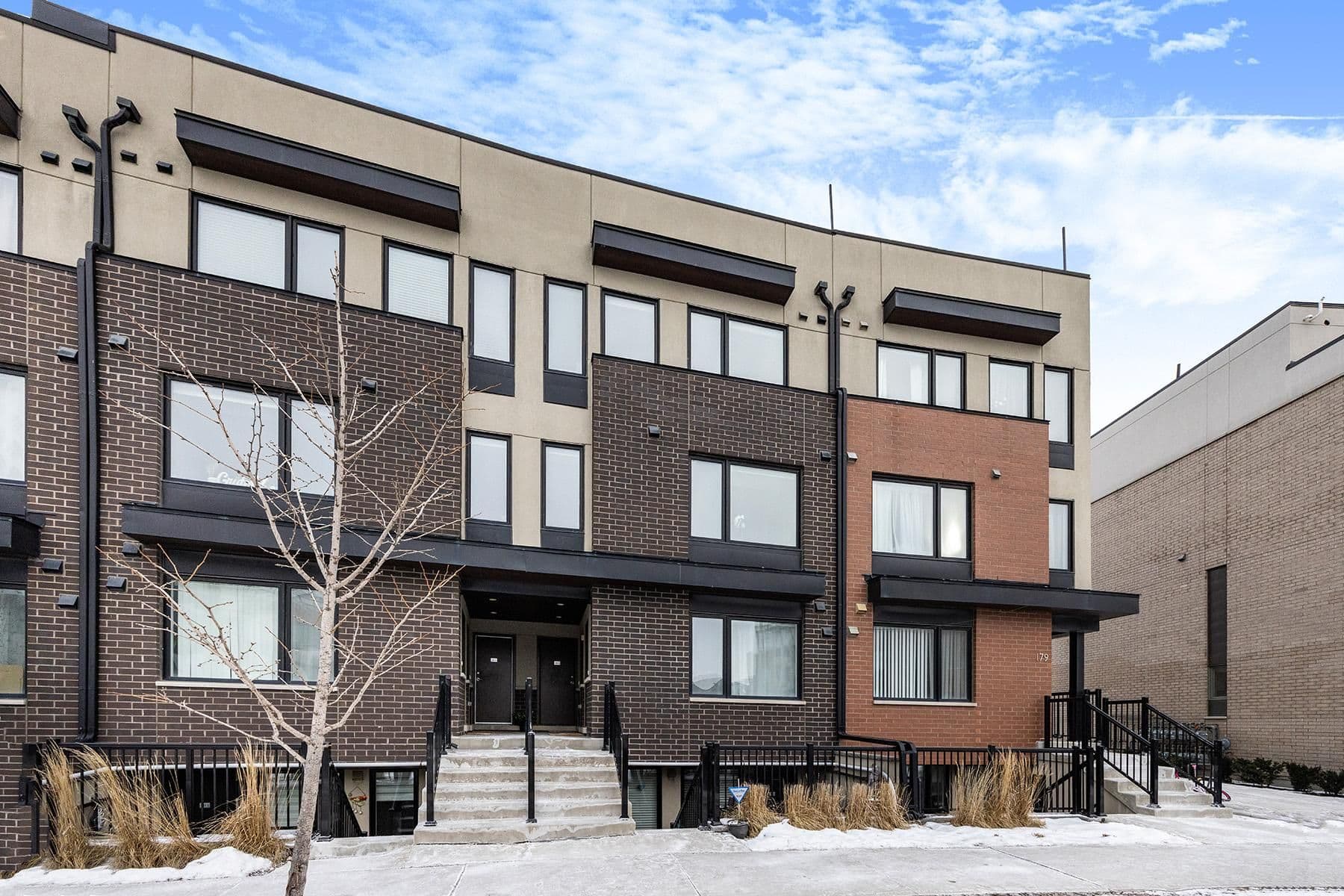 181 William Duncan Road 7, Toronto W05, ON M3K 0B7