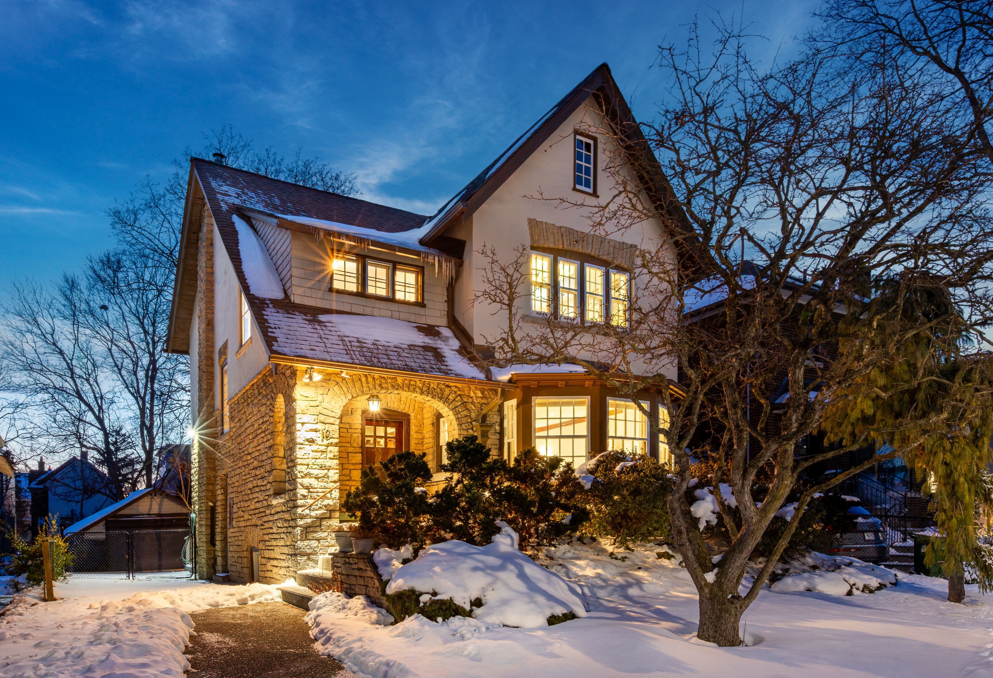 16 Palisades N/A, Toronto W01, ON M6S 2W8