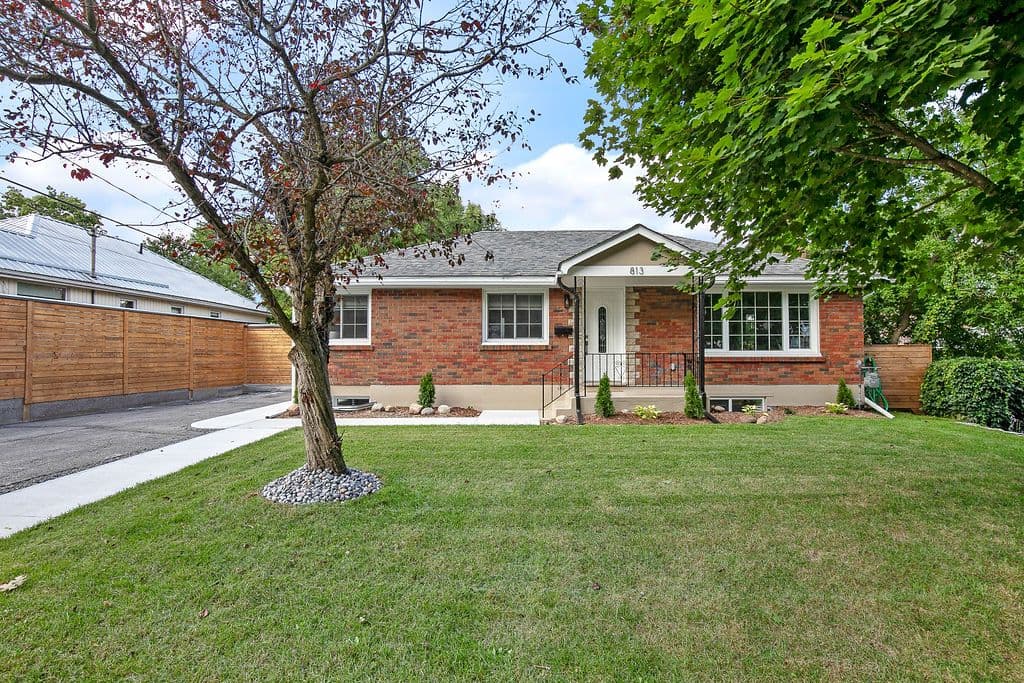 813 Aylmer Street N Main Floor, Peterborough, ON K9H 3Y3