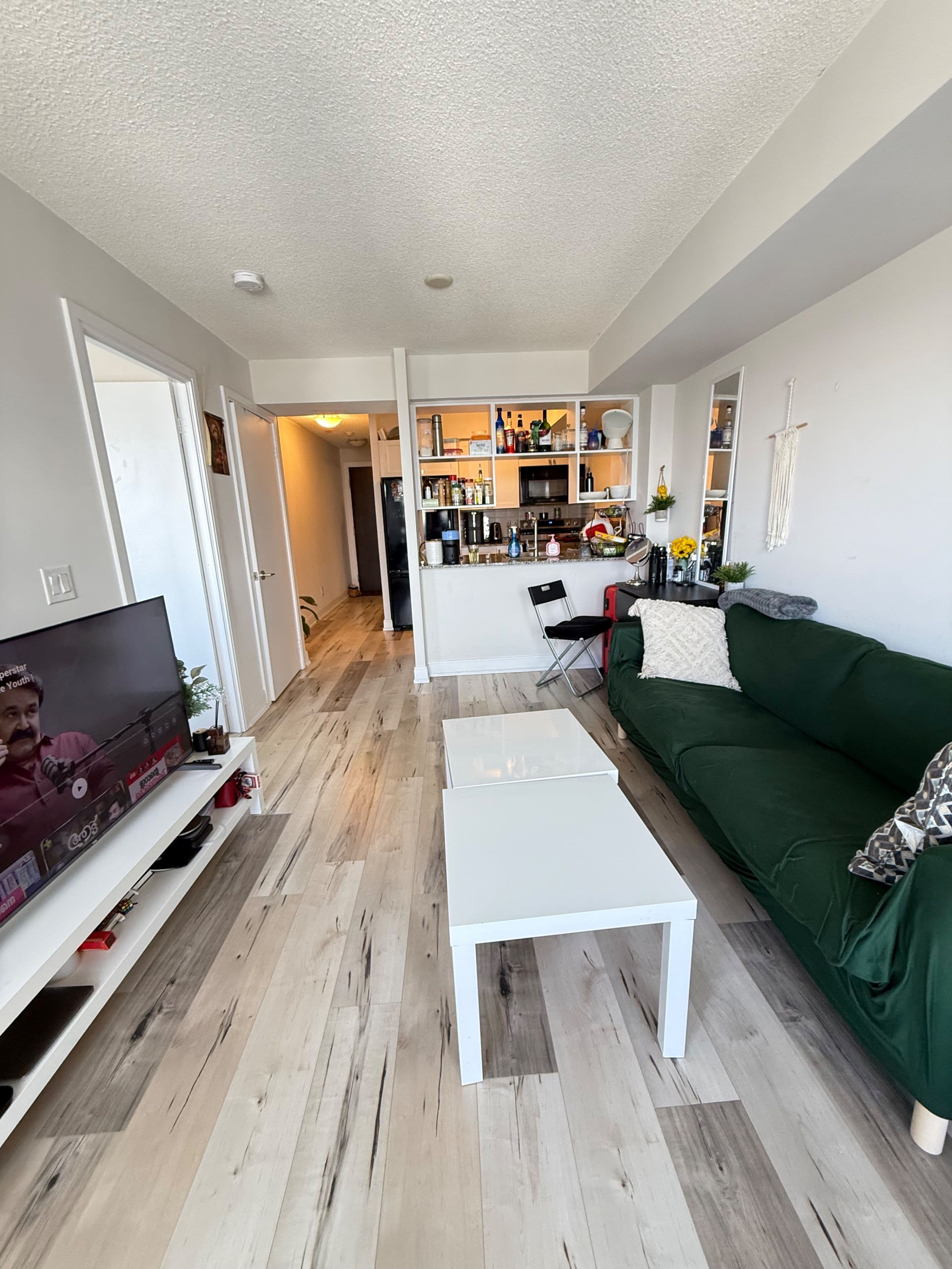 125 Village Green Square 3908, Toronto E07, ON M1S 0G3