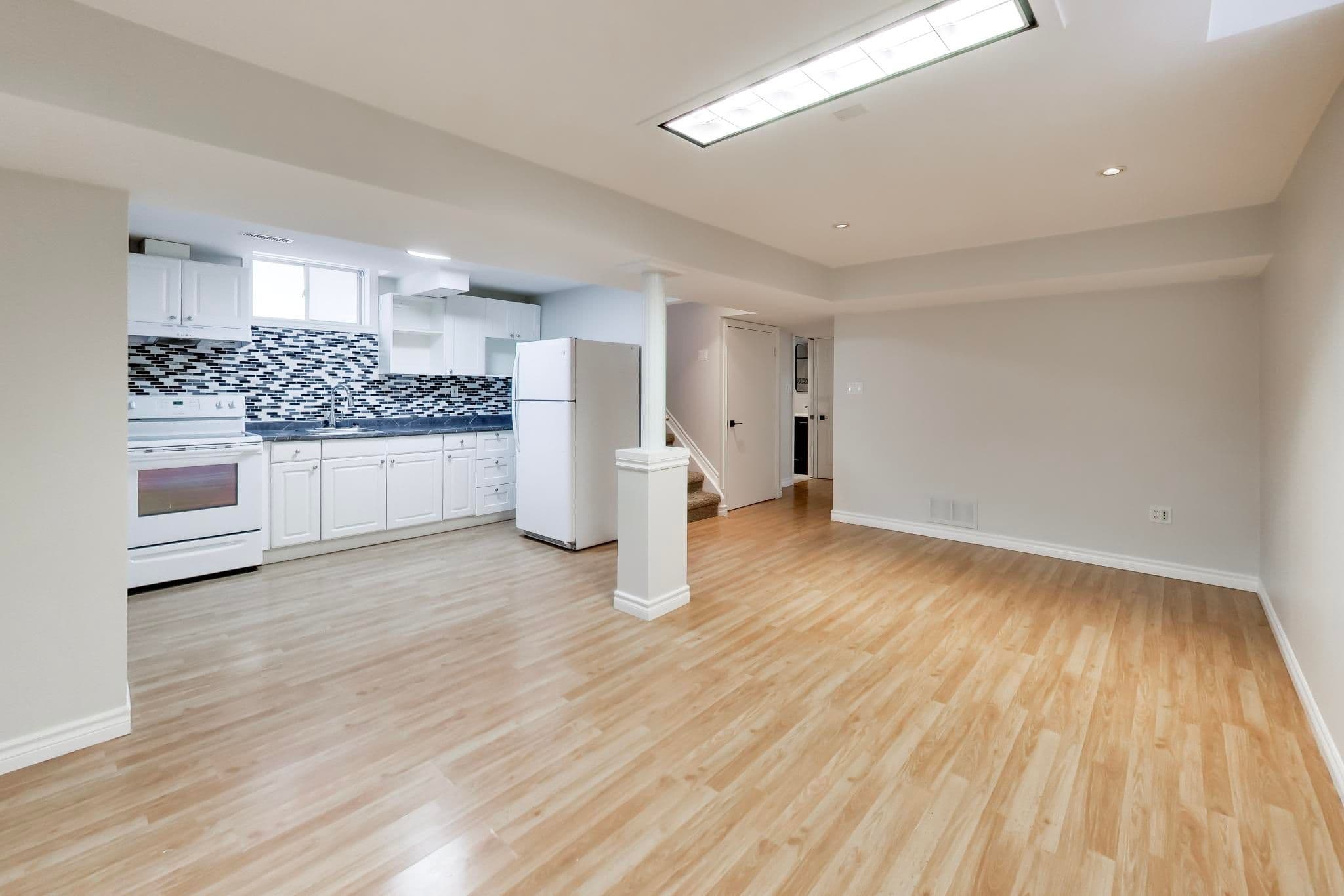 34 Violet Street Lower, Barrie, ON L4N 9N2