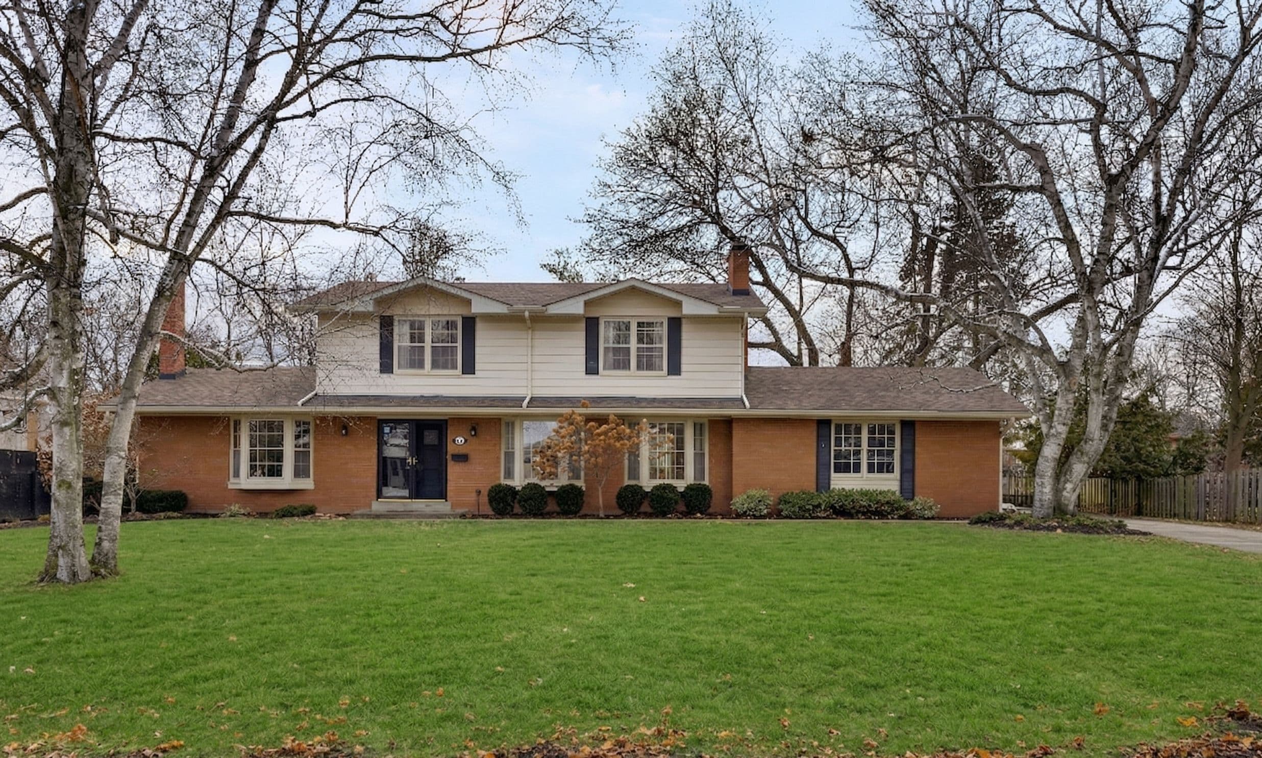 174 Claxton Drive, Oakville, ON L6J 4N9