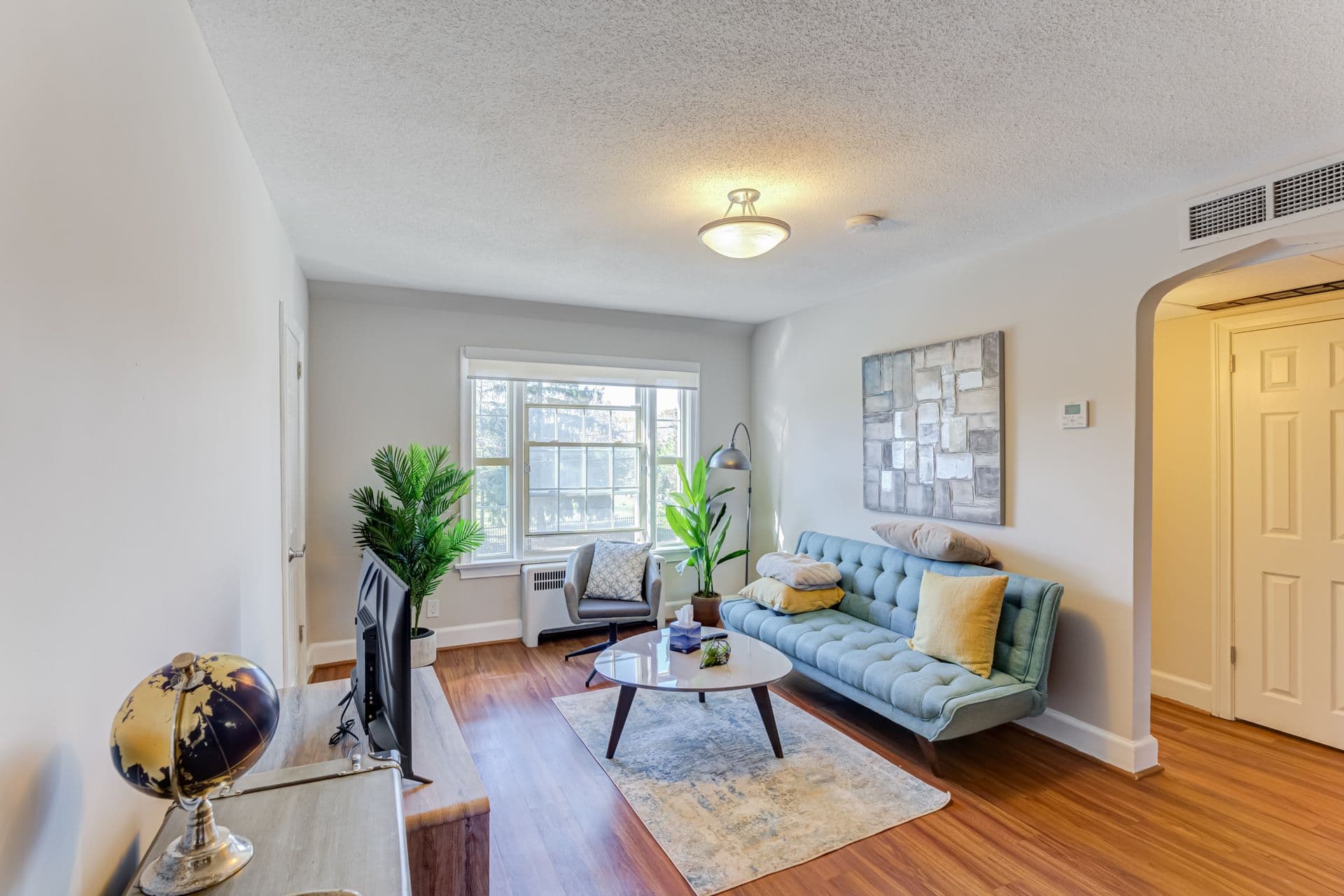 1325 Bayview Avenue L21, Toronto C11, ON M4G 3A5