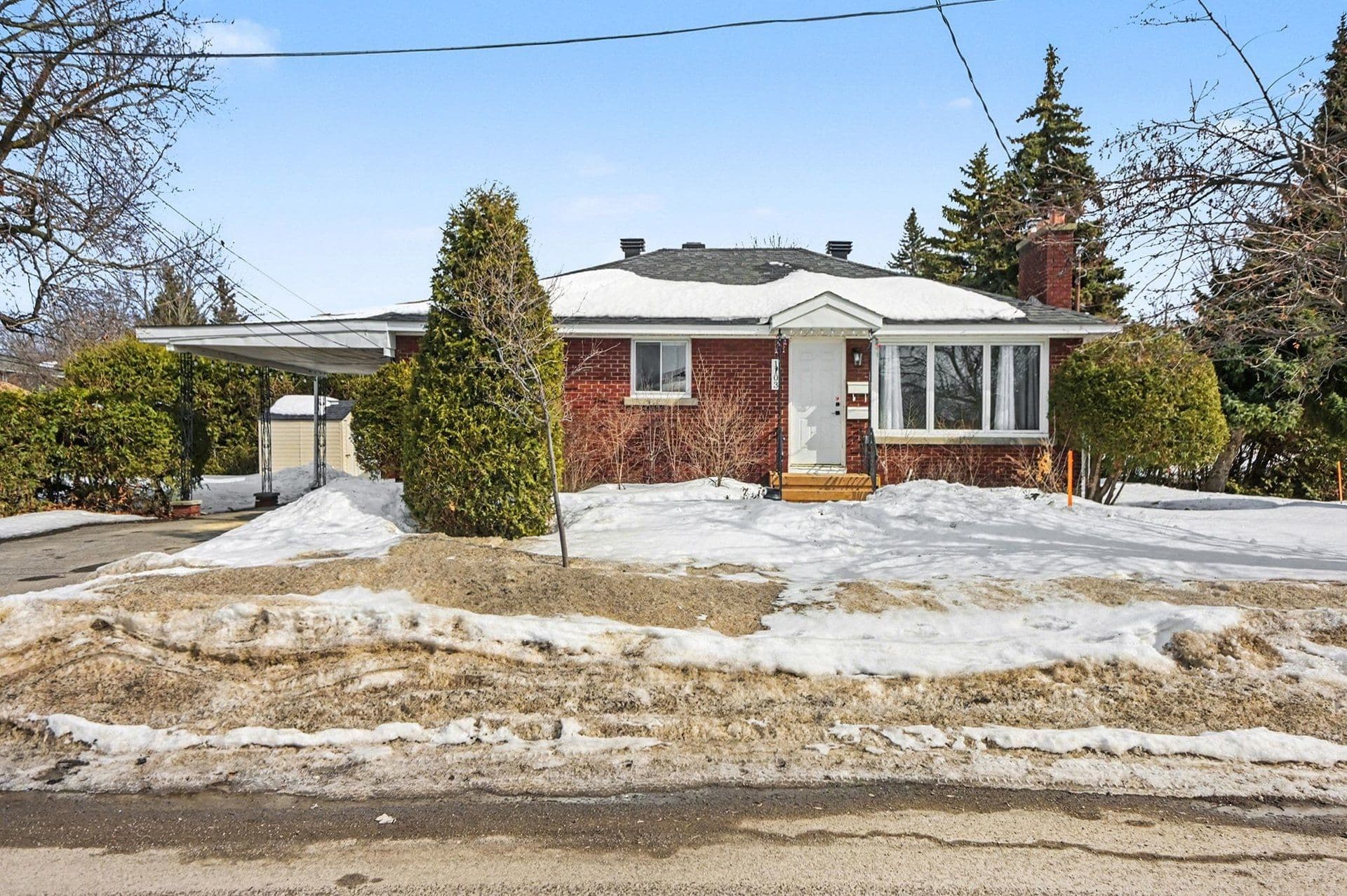 1103 Frances Street, Overbrook - Castleheights and Area, ON K1K 3L6