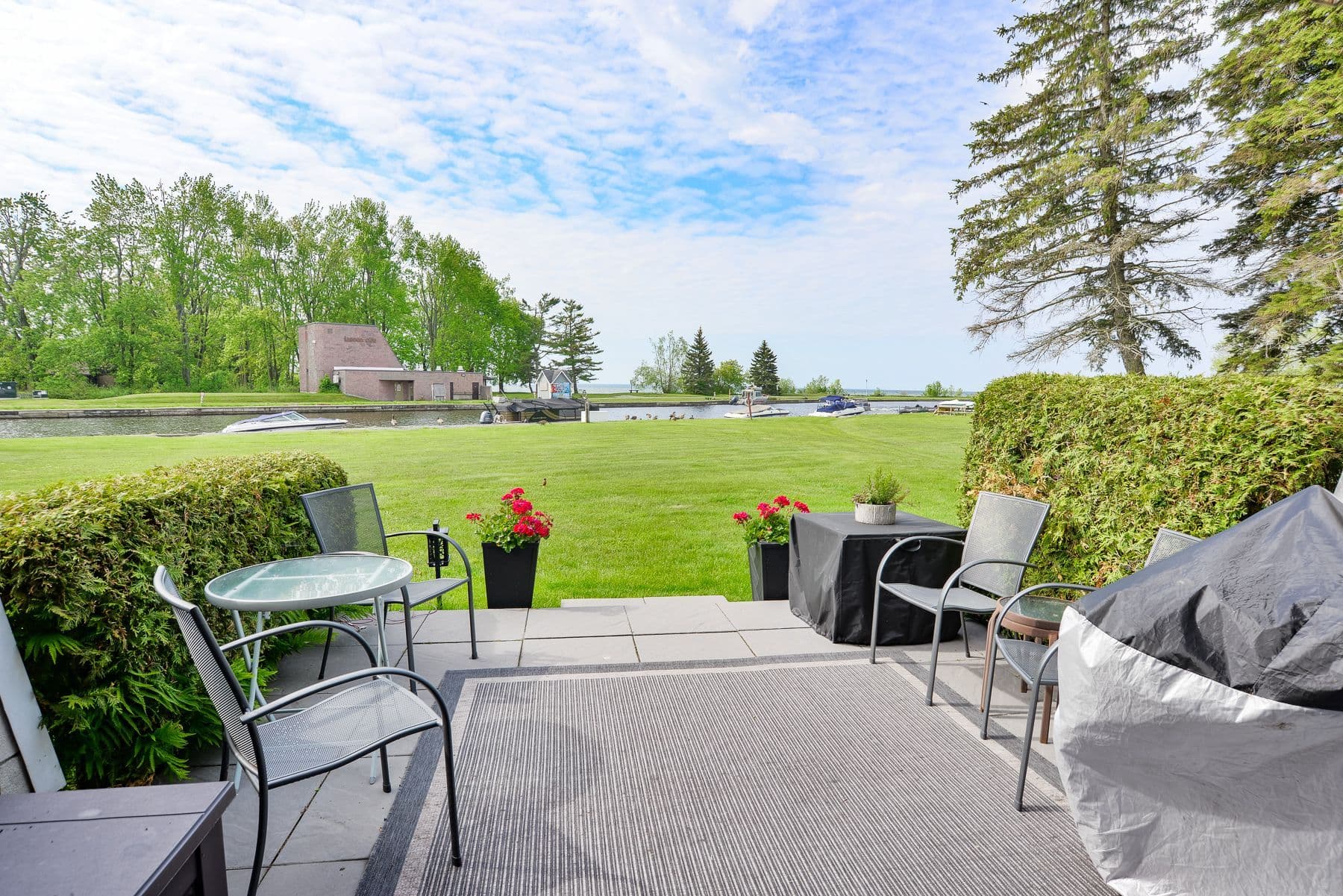 1 Paradise Boulevard Unit 14, Ramara, ON L0K 1B0