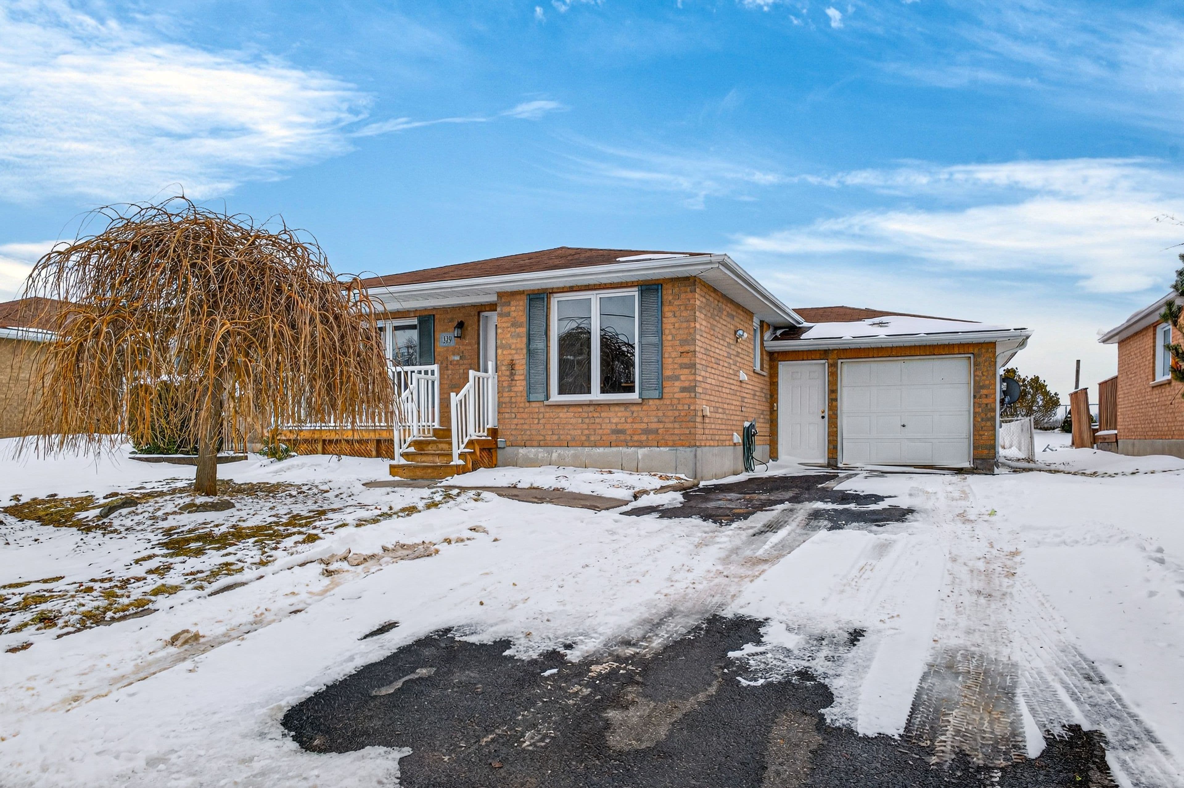 329 Mary Street W, Kawartha Lakes, ON K9V 5X5