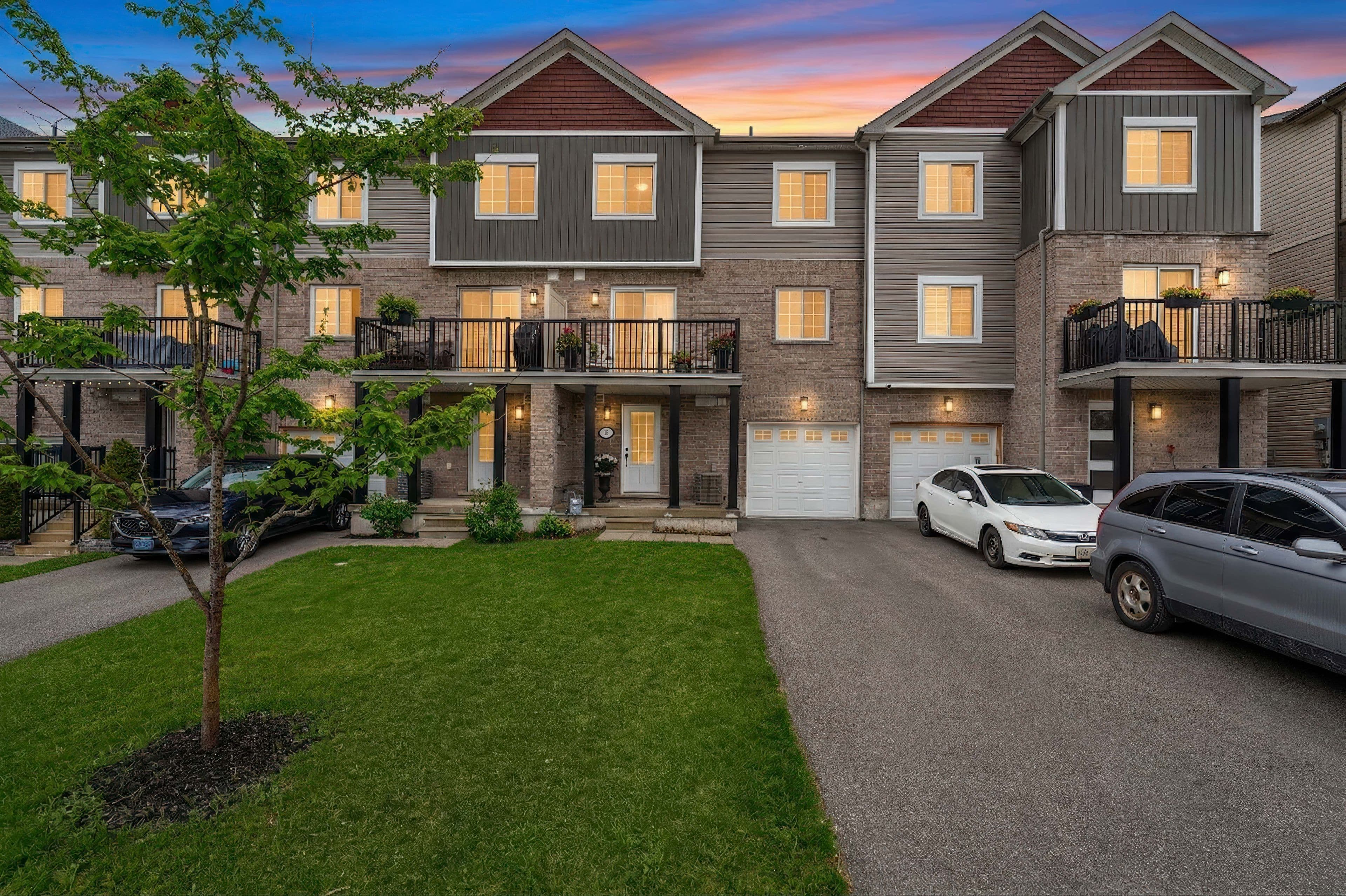 15 Kodiak Terrace, Barrie, ON L9J 0J4