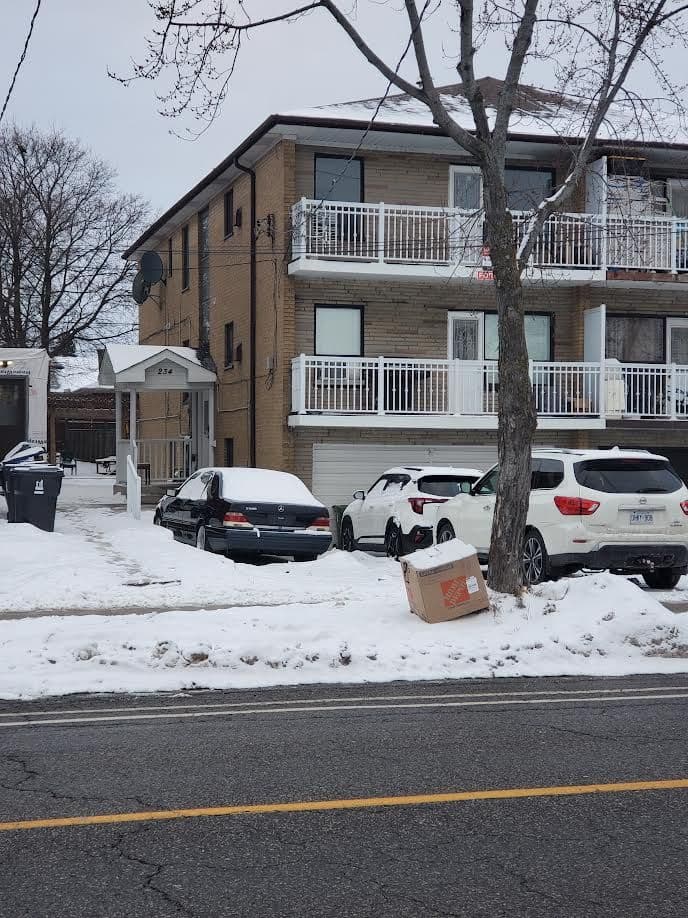 234 Wilmington Avenue #1, Toronto C06, ON M3H 5K2