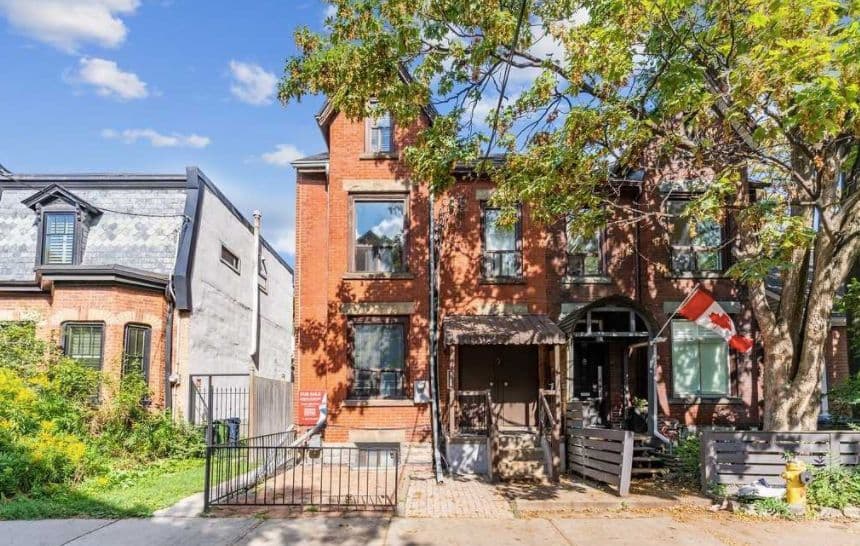 27 Hamilton Street 301, Toronto E01, ON M4M 2C6