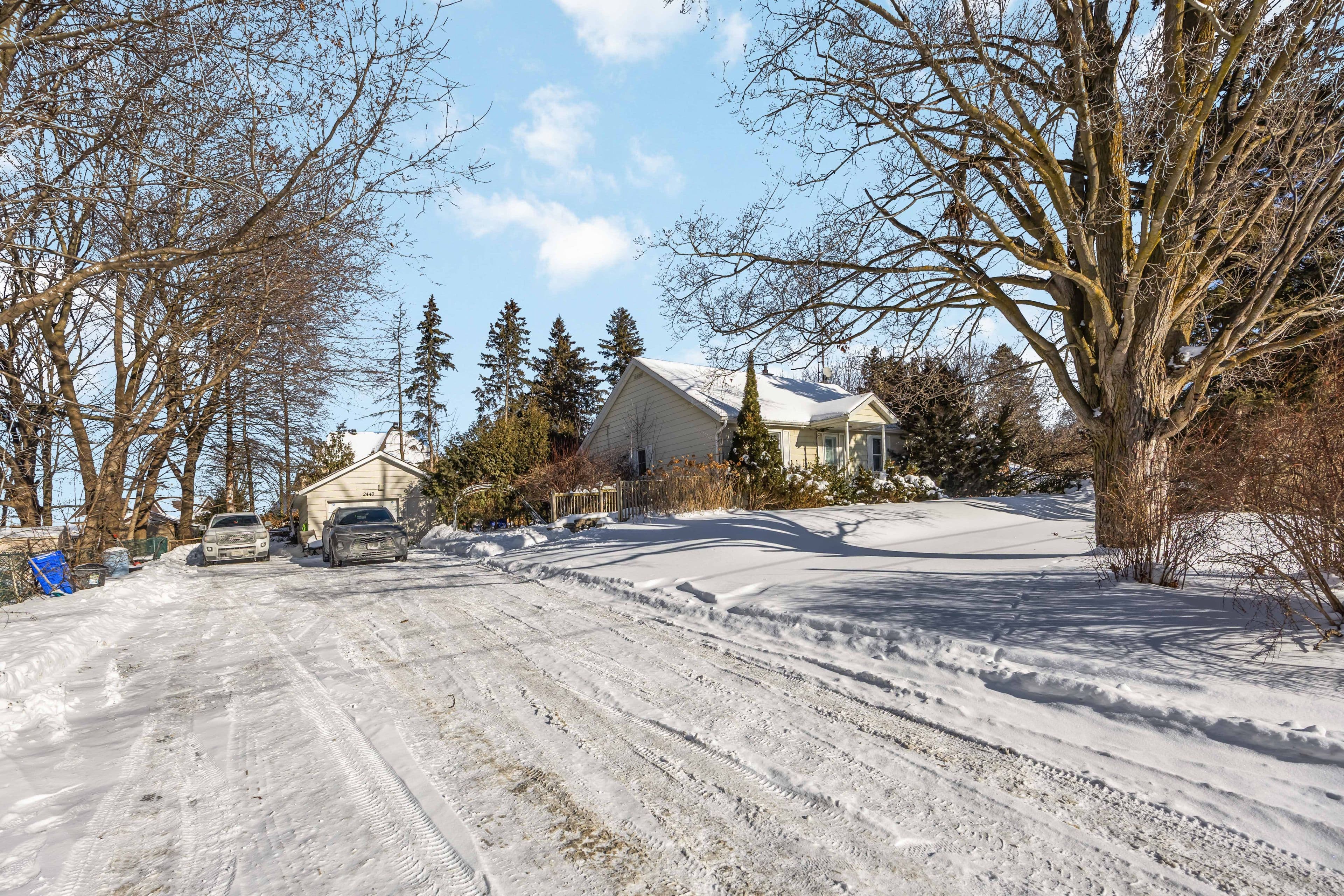 2440 King Road Lower Level, King, ON L7B 1J7