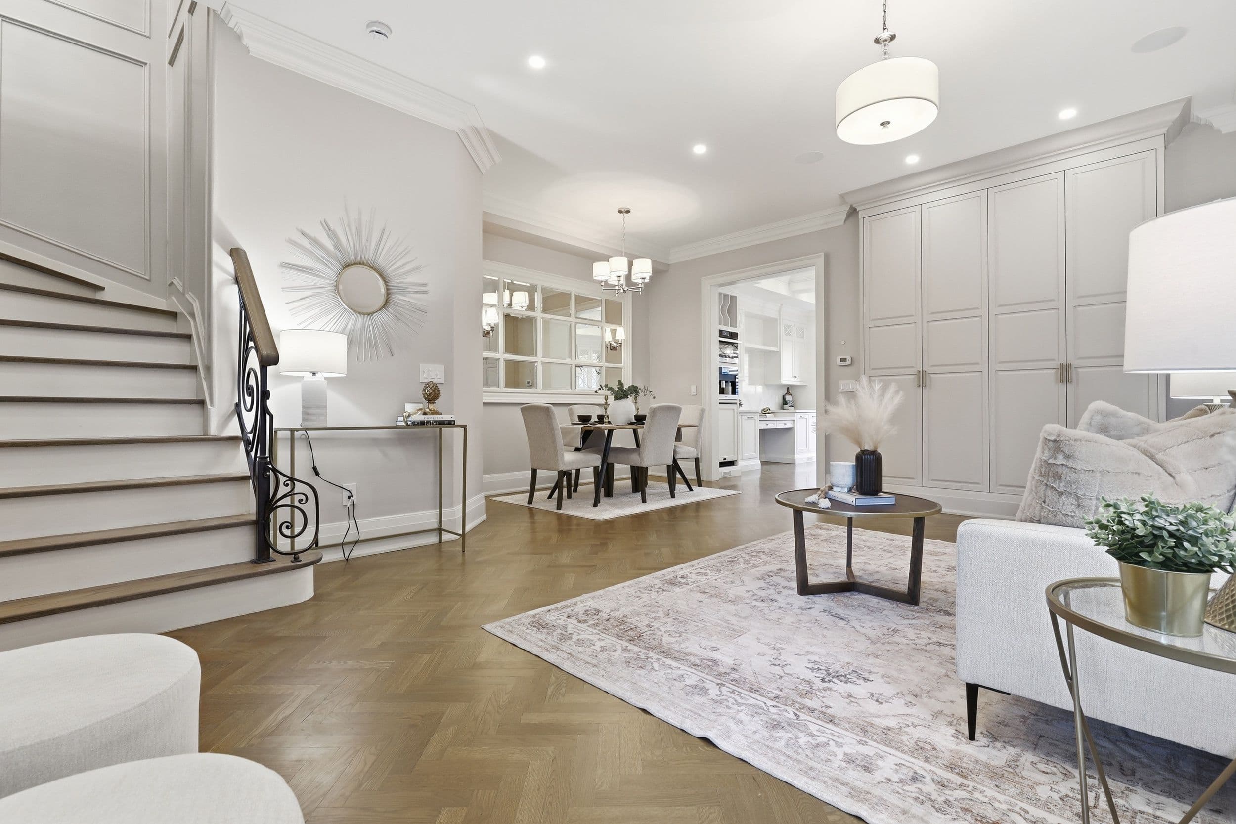 5290 Roadside Way, Mississauga, ON L5M 0H9