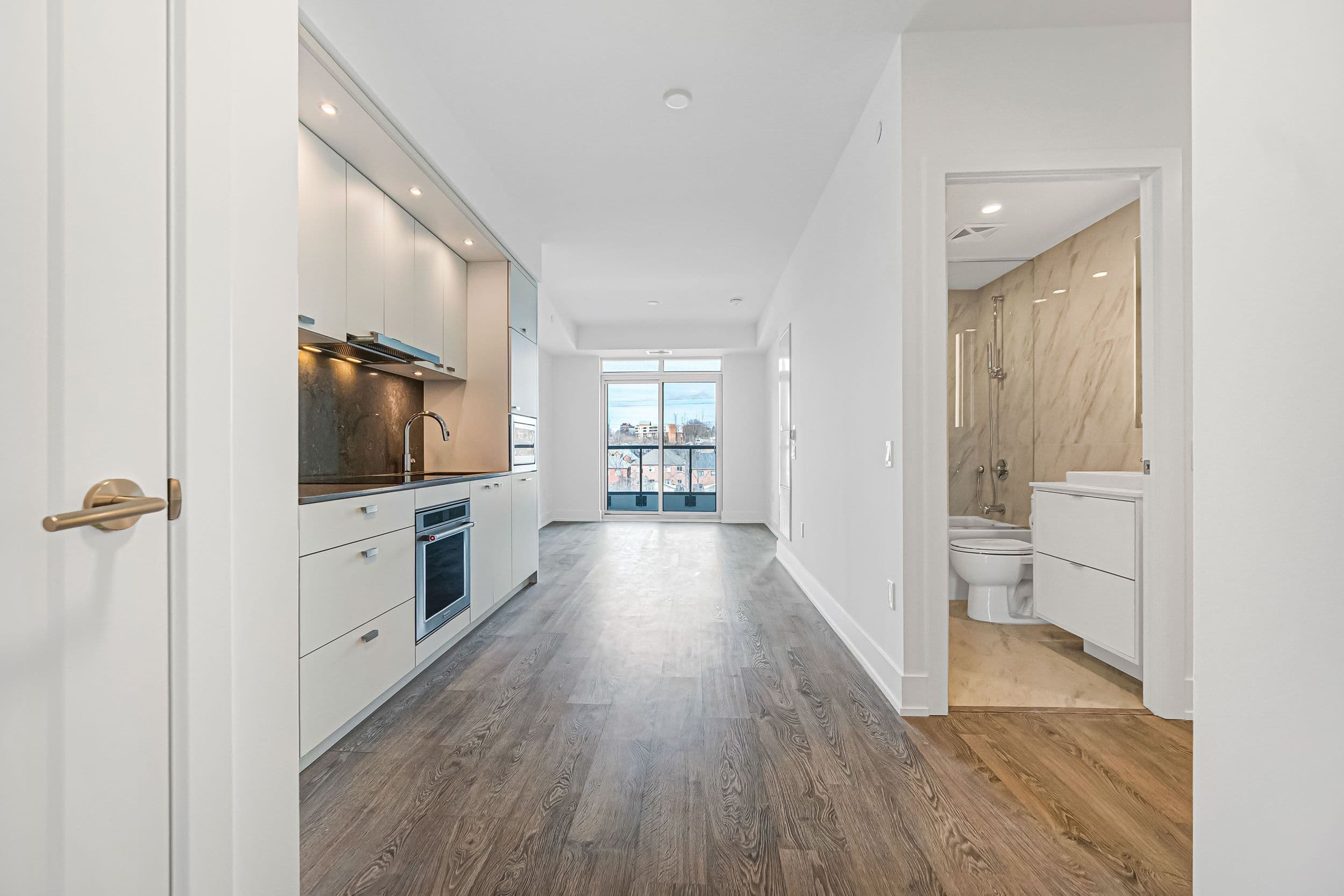 858 Dupont Street 318, Toronto W02, ON M6G 0C1