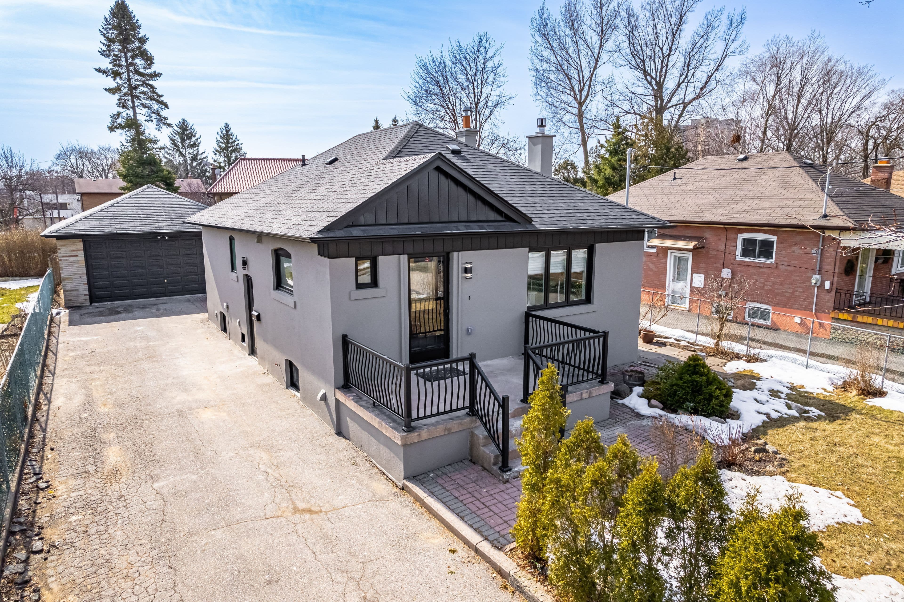 6 Woolton Crescent BSMT, Toronto W04, ON M6M 4K9