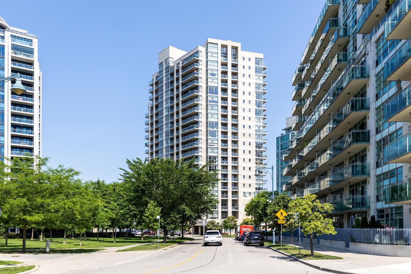3 Marine Parade Drive 1607, Toronto W06, ON M8V 3Z5
