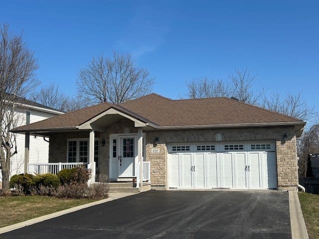 426 GRANDTRUNK Avenue, Kingston, ON K7M 8W8