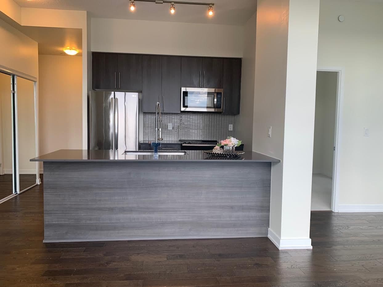 510 Curran Place 601, Mississauga, ON L5B 0J8