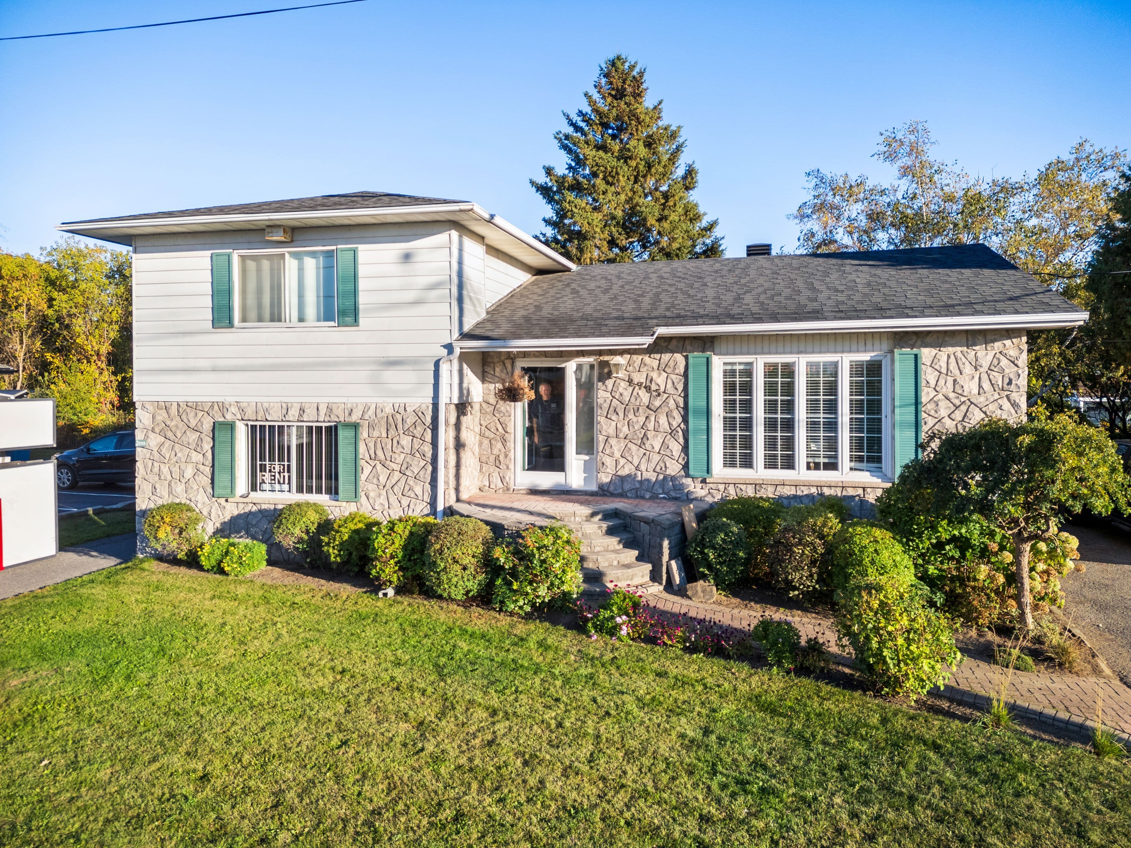 2705 Laurier Street, Clarence-Rockland, ON K4K 1A3