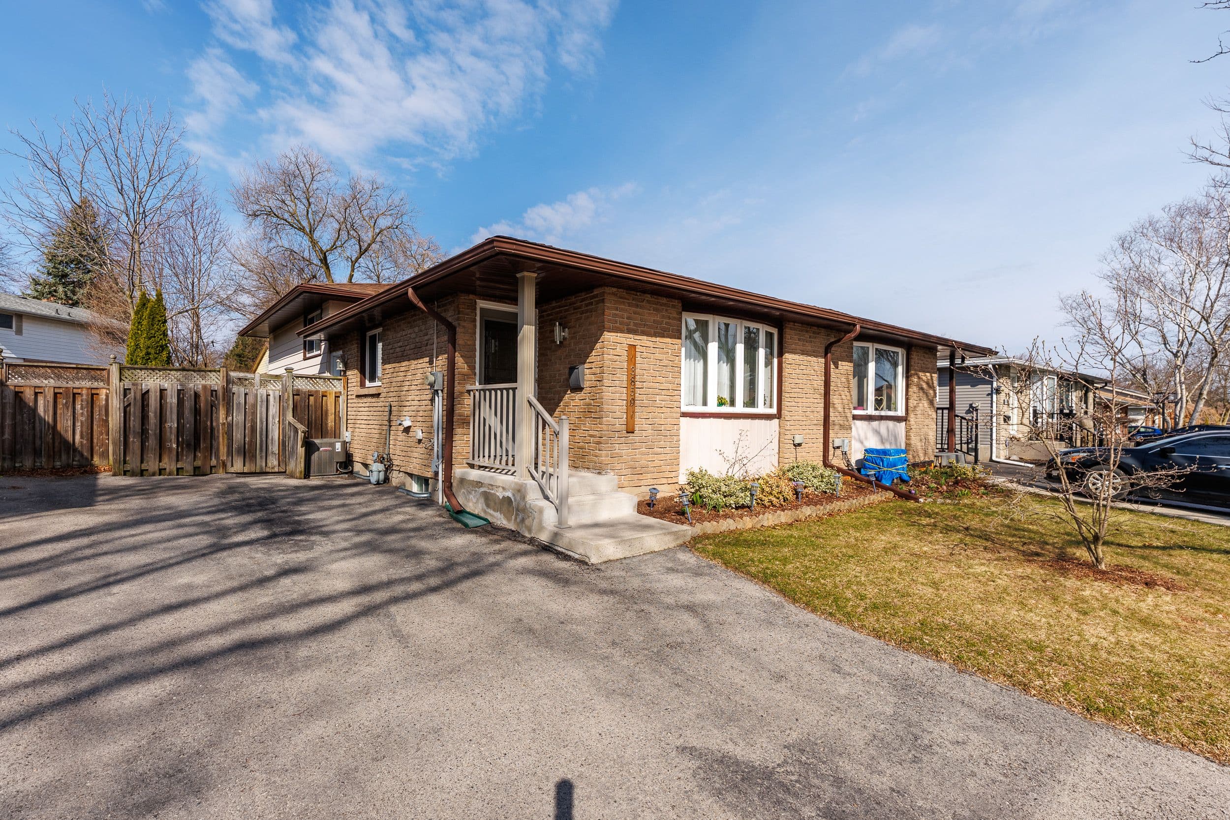 3859 Panama Court, Niagara Falls, ON L2J 3Z8