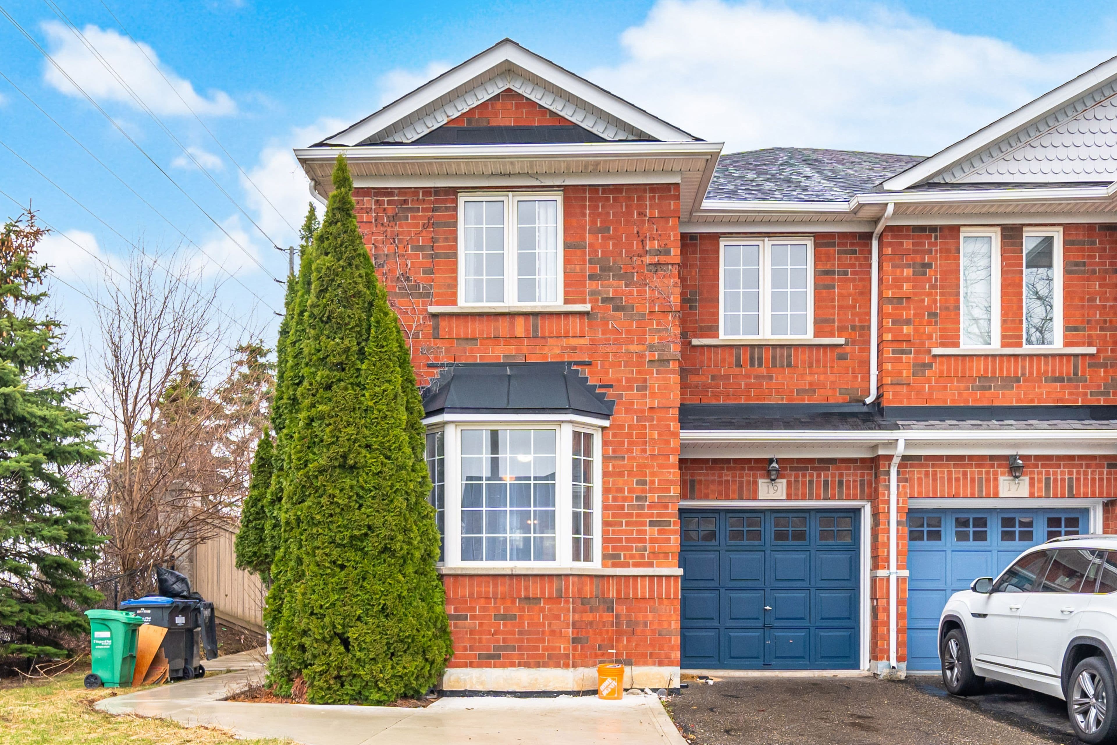 19 Silverbell Court, Brampton, ON L7A 3V3