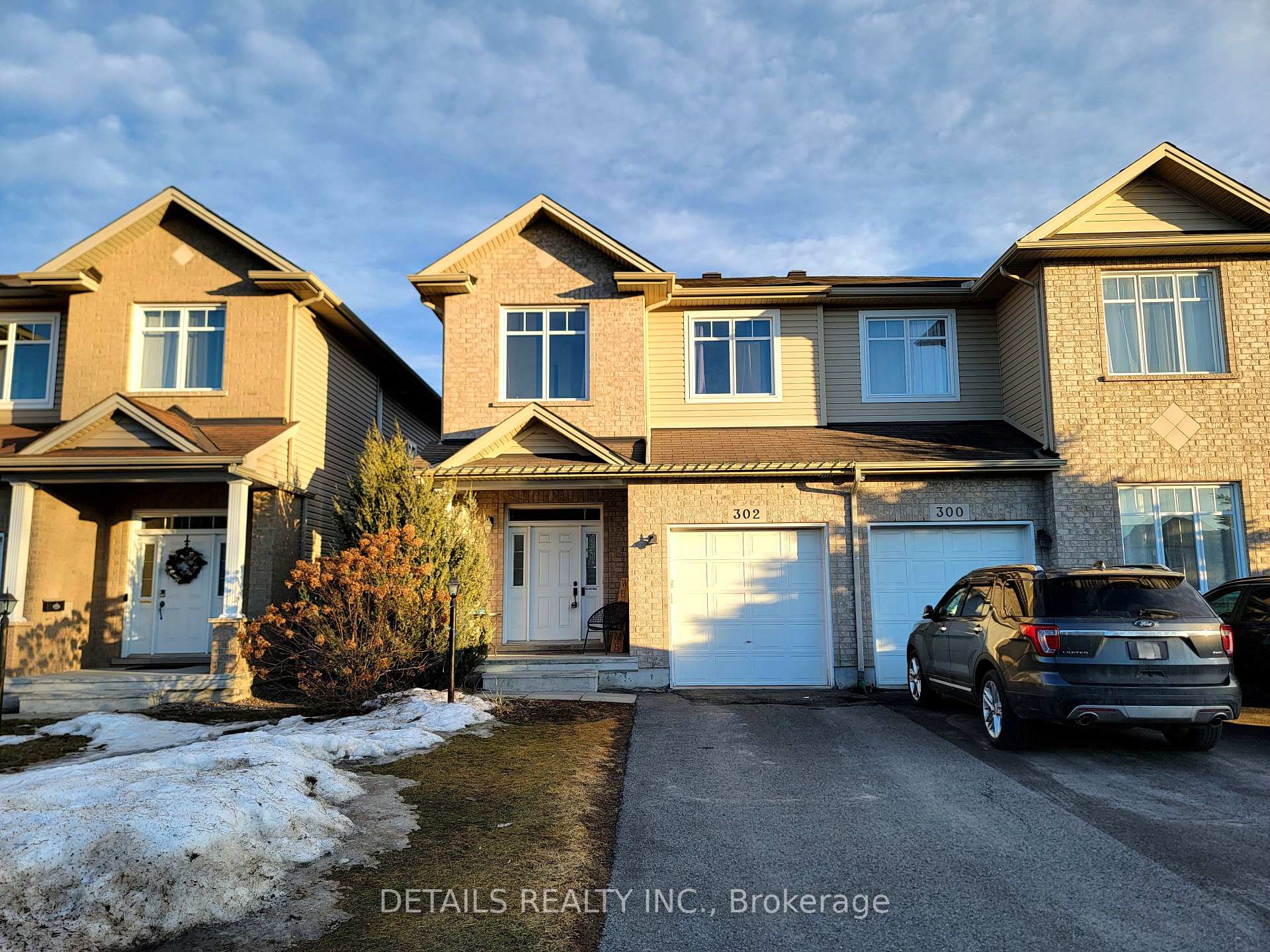 302 GLENBRAE Avenue, Kanata, ON K2W 0B9