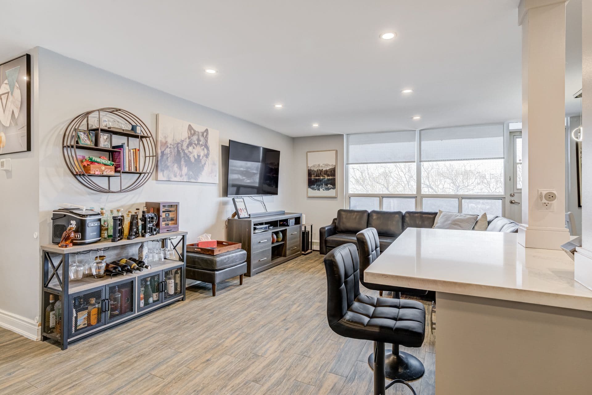 3390 Weston Road 406, Toronto W05, ON M9M 2X3