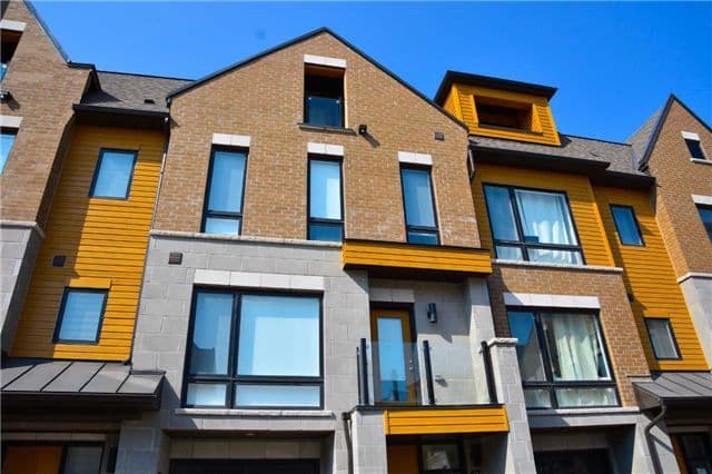 15 Kenneth Wood Crescent, Toronto C14, ON M2N 0K3