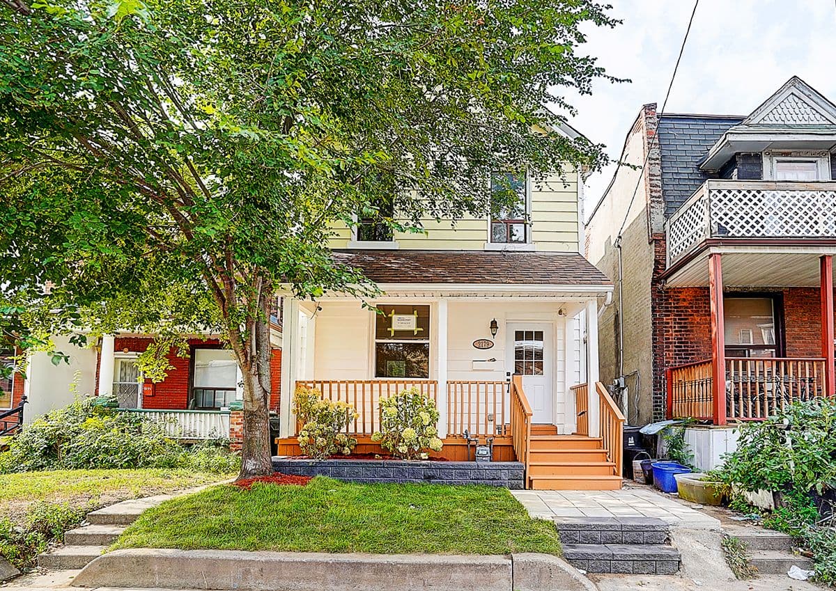 2179 Dundas Street W, Toronto W01, ON M6R 1X5