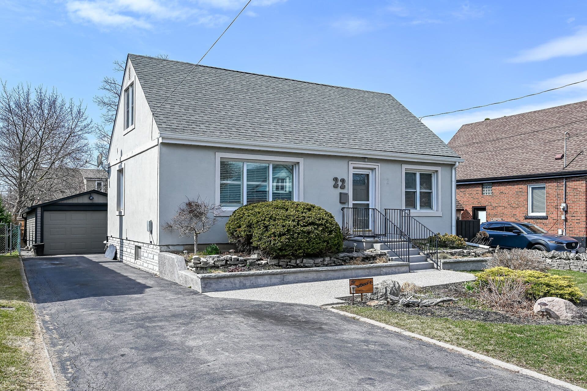 22 Marion Place, Hamilton, ON L8G 1R7