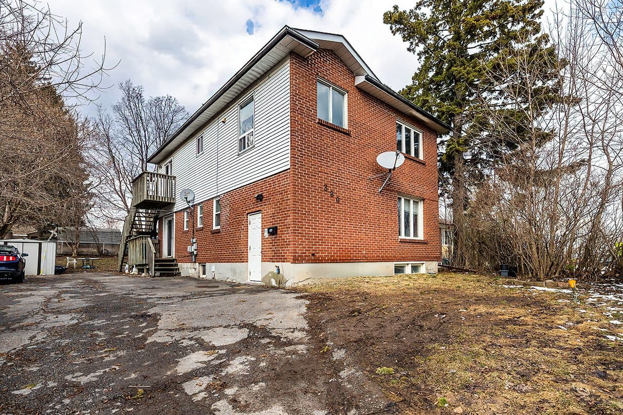 380 Phillip Murray Avenue, Oshawa, ON L1J 1H3