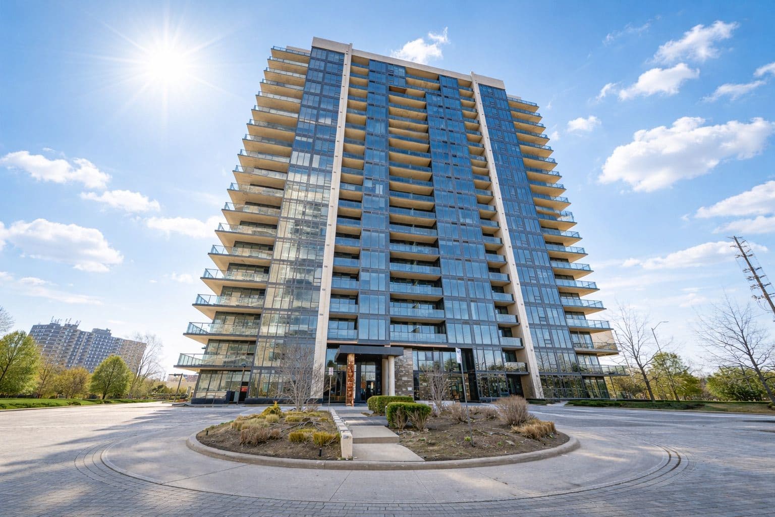 1035 Southdown Road 1811, Mississauga, ON L5J 0A2