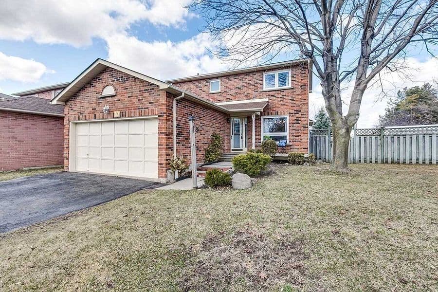 10 Patterson Crescent, Ajax, ON L1S 6R1