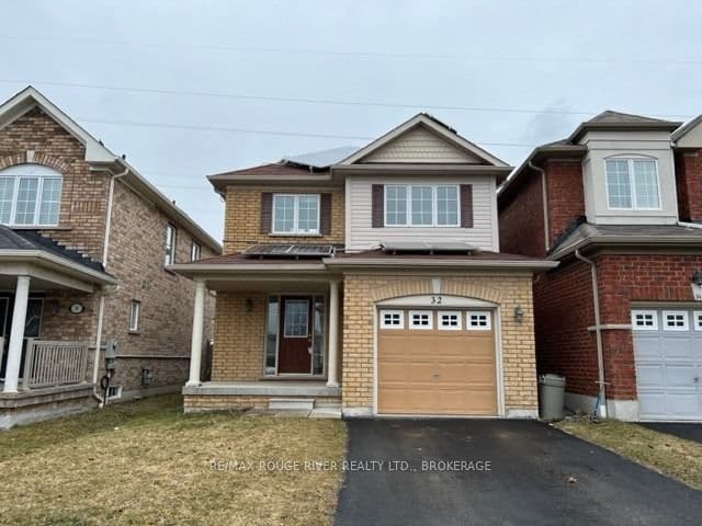 32 Puttingedge Drive, Whitby, ON L1R 0H7