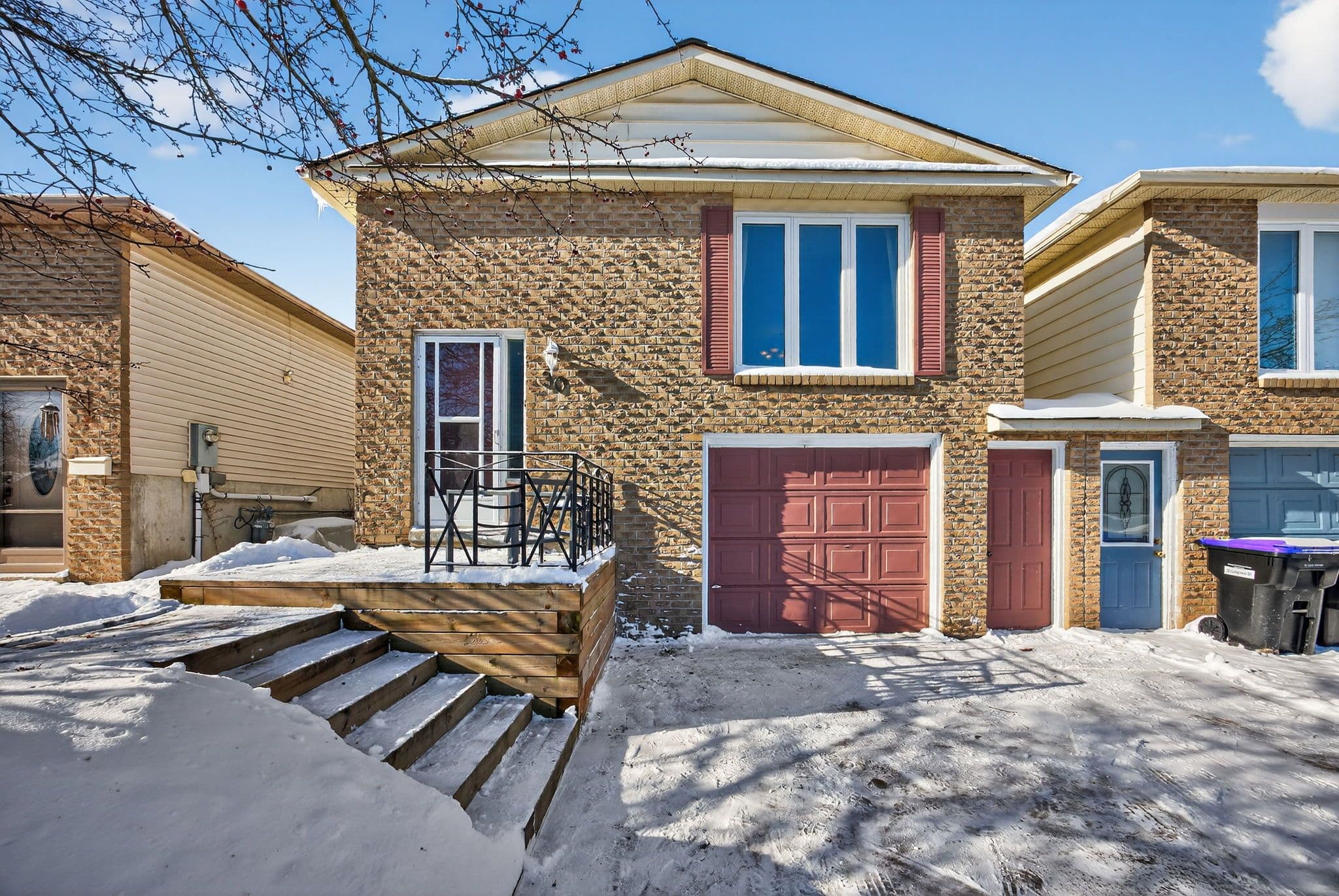 30 Longview Drive, Bradford West Gwillimbury, ON L3Z 2H2