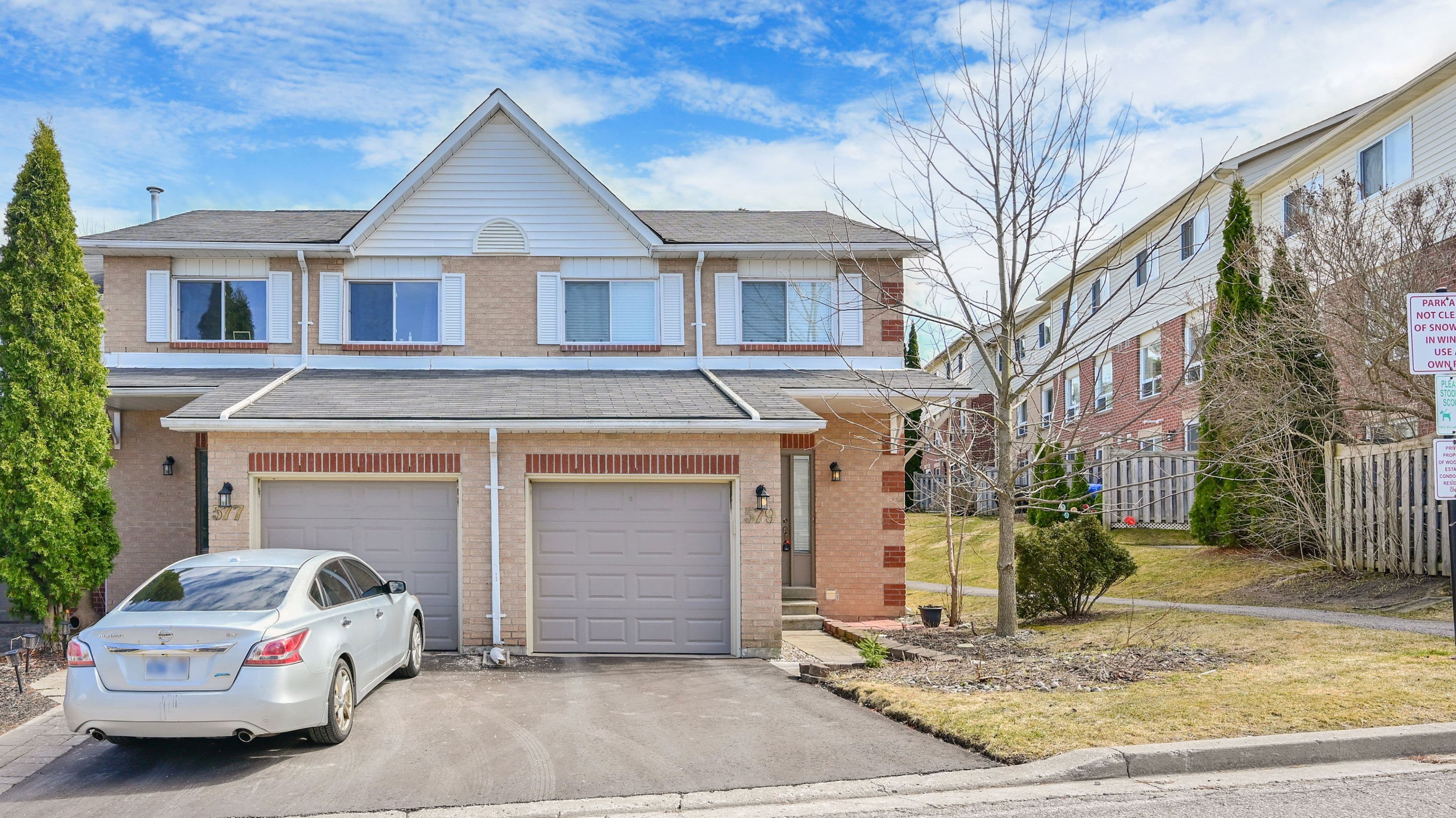 579 Gibney Crescent 1, Newmarket, ON L3X 1Y3