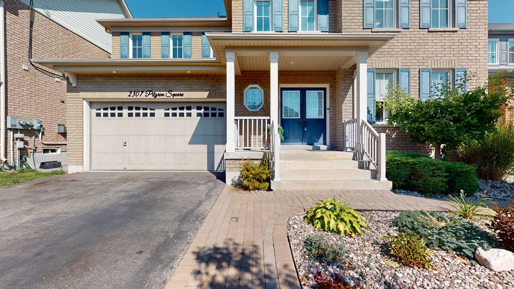 2307 Pilgrim Square, Oshawa, ON L1L 0C2