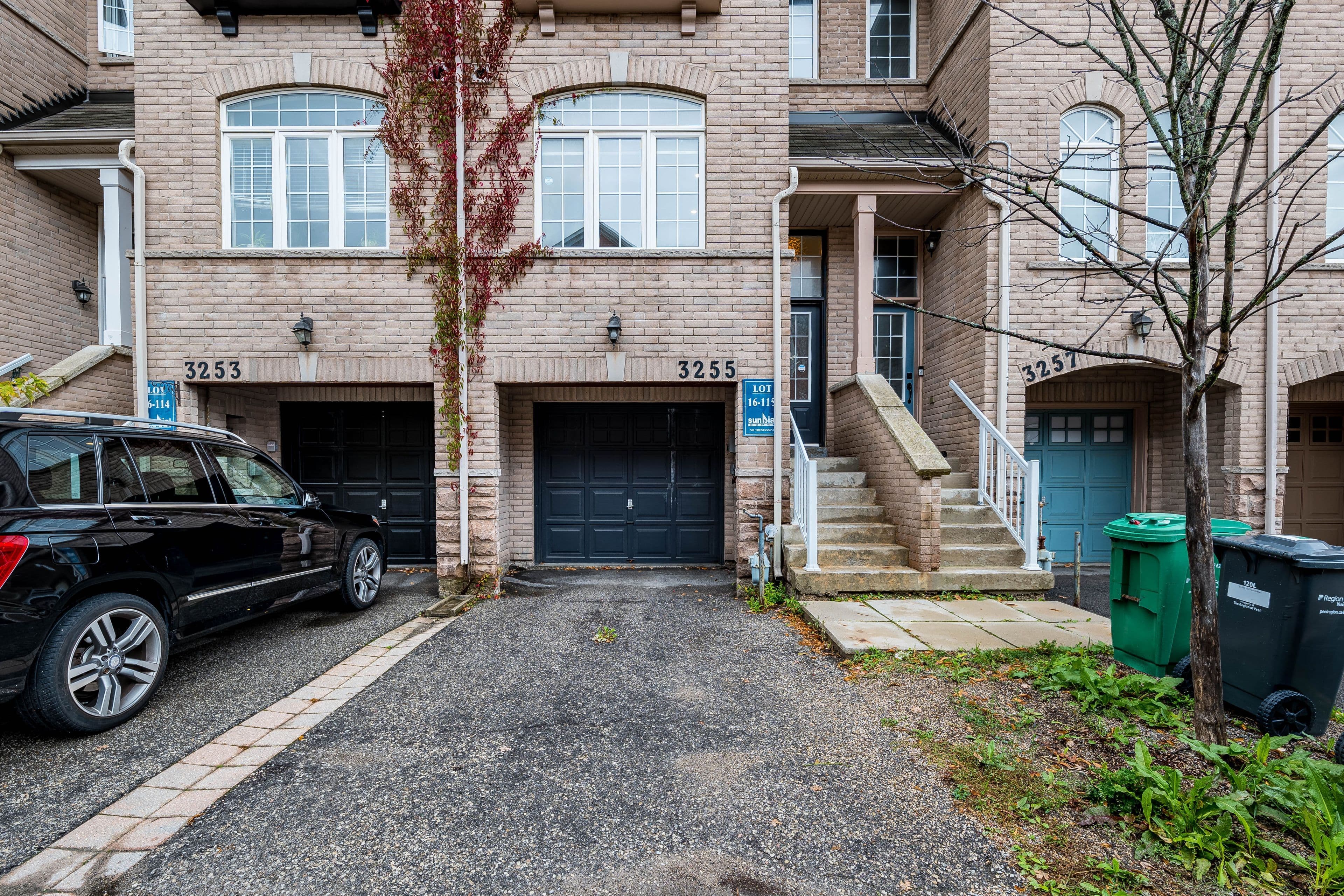 3255 Redpath Circle, Mississauga, ON L5N 8R3