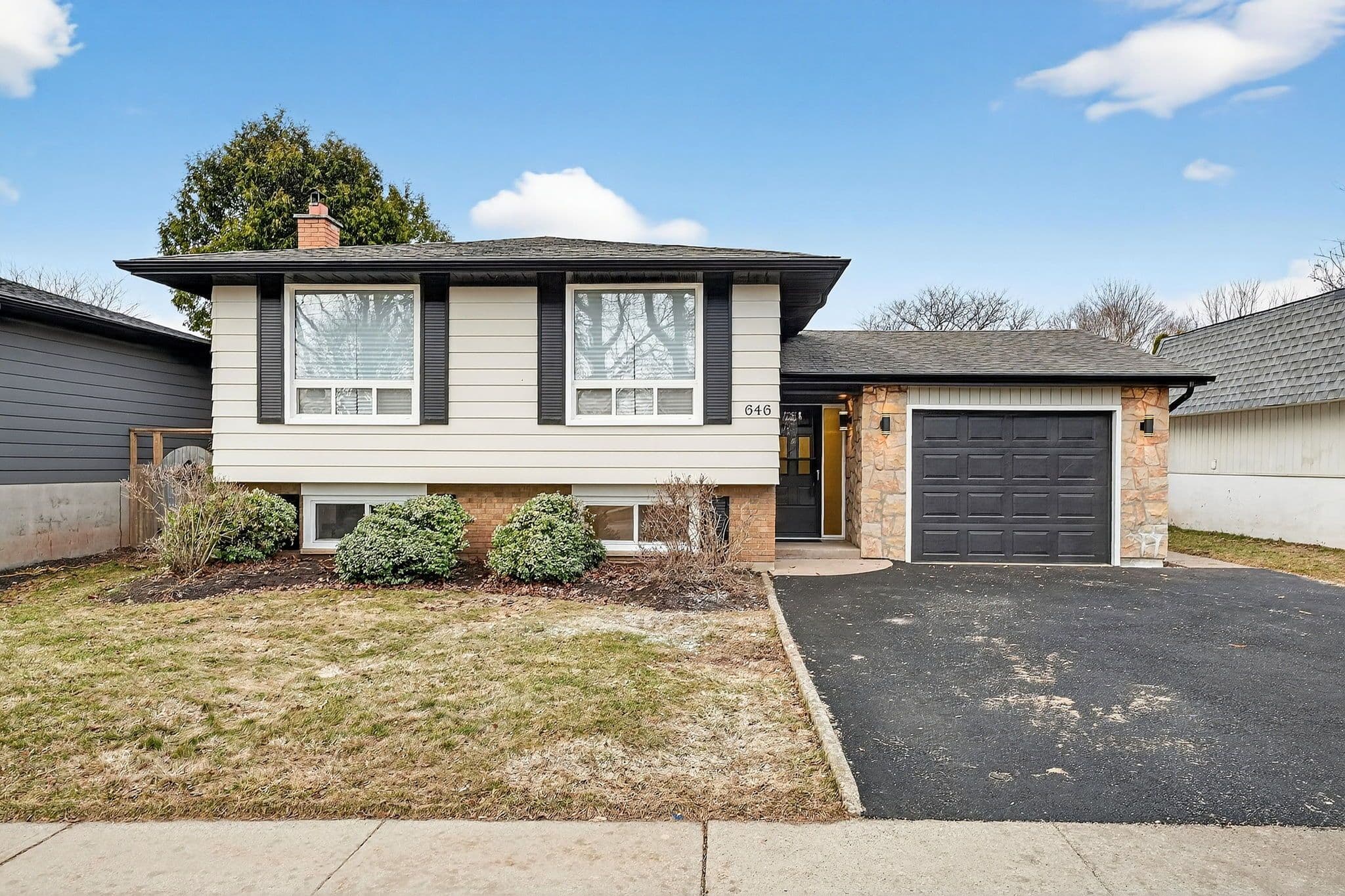 646 Cumberland Avenue, Burlington, ON L7N 2X5