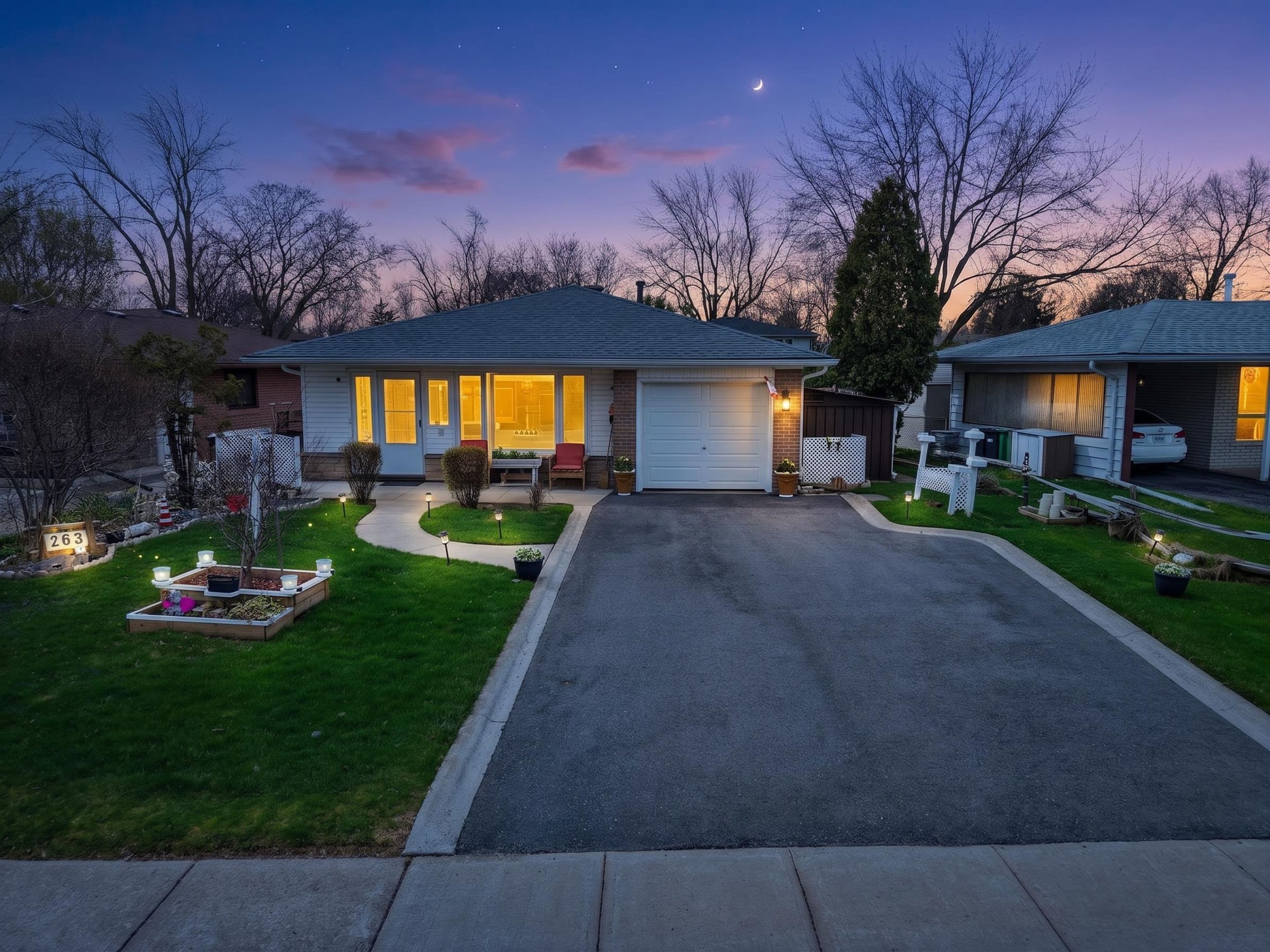 263 Bartley Bull Parkway, Brampton, ON L6W 2L2