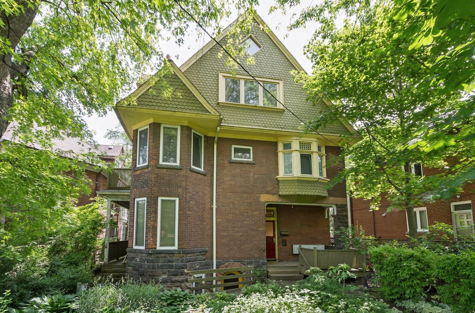 2 Bellwoods Park 1, Toronto C01, ON M6J 1S4