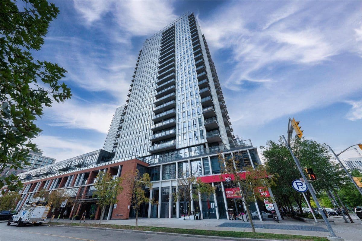 170 Sumach Street 1113, Toronto C08, ON M5A 3H7