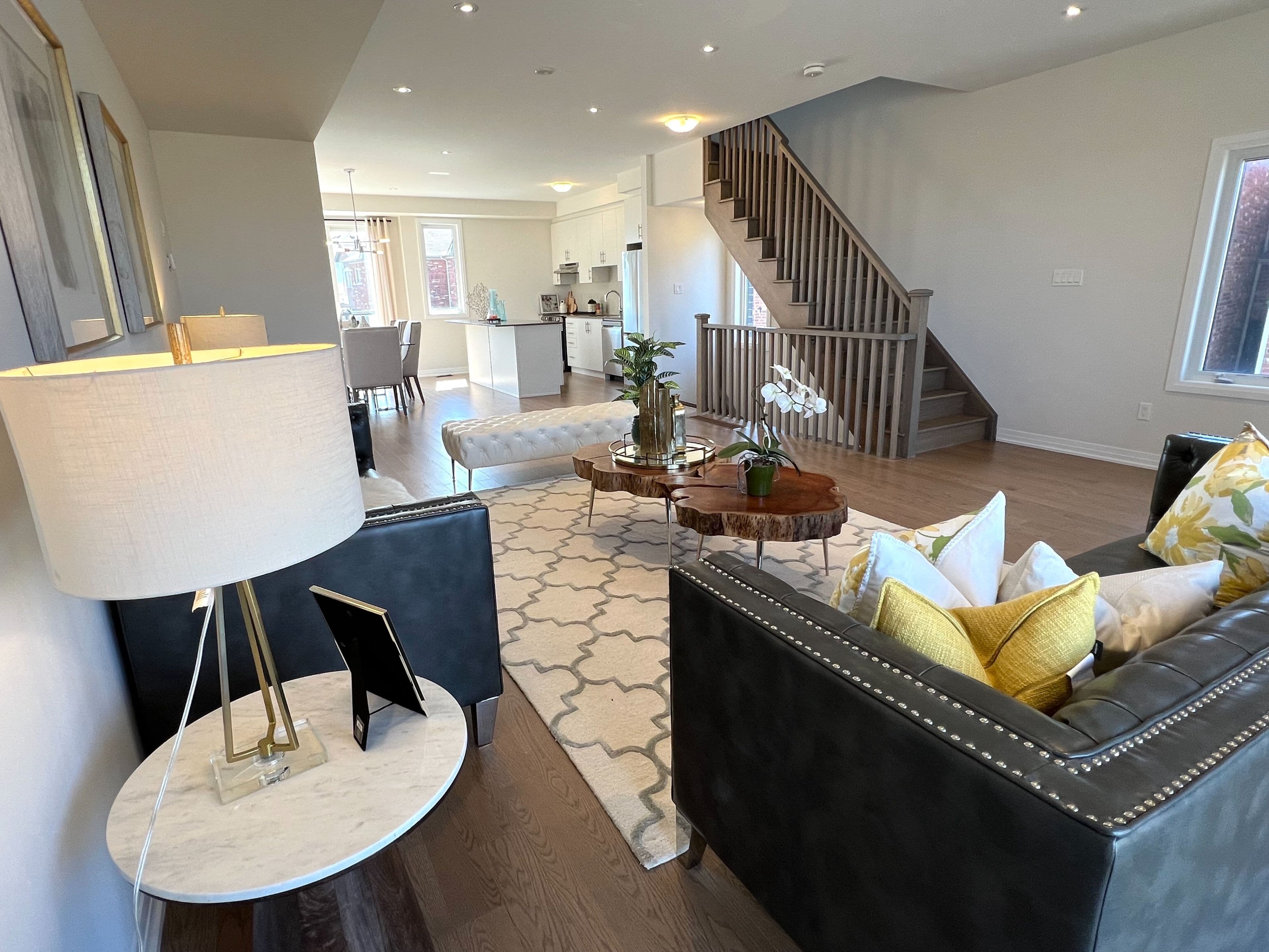 1655 Bur Oak Avenue, Markham, ON L6E 0H8