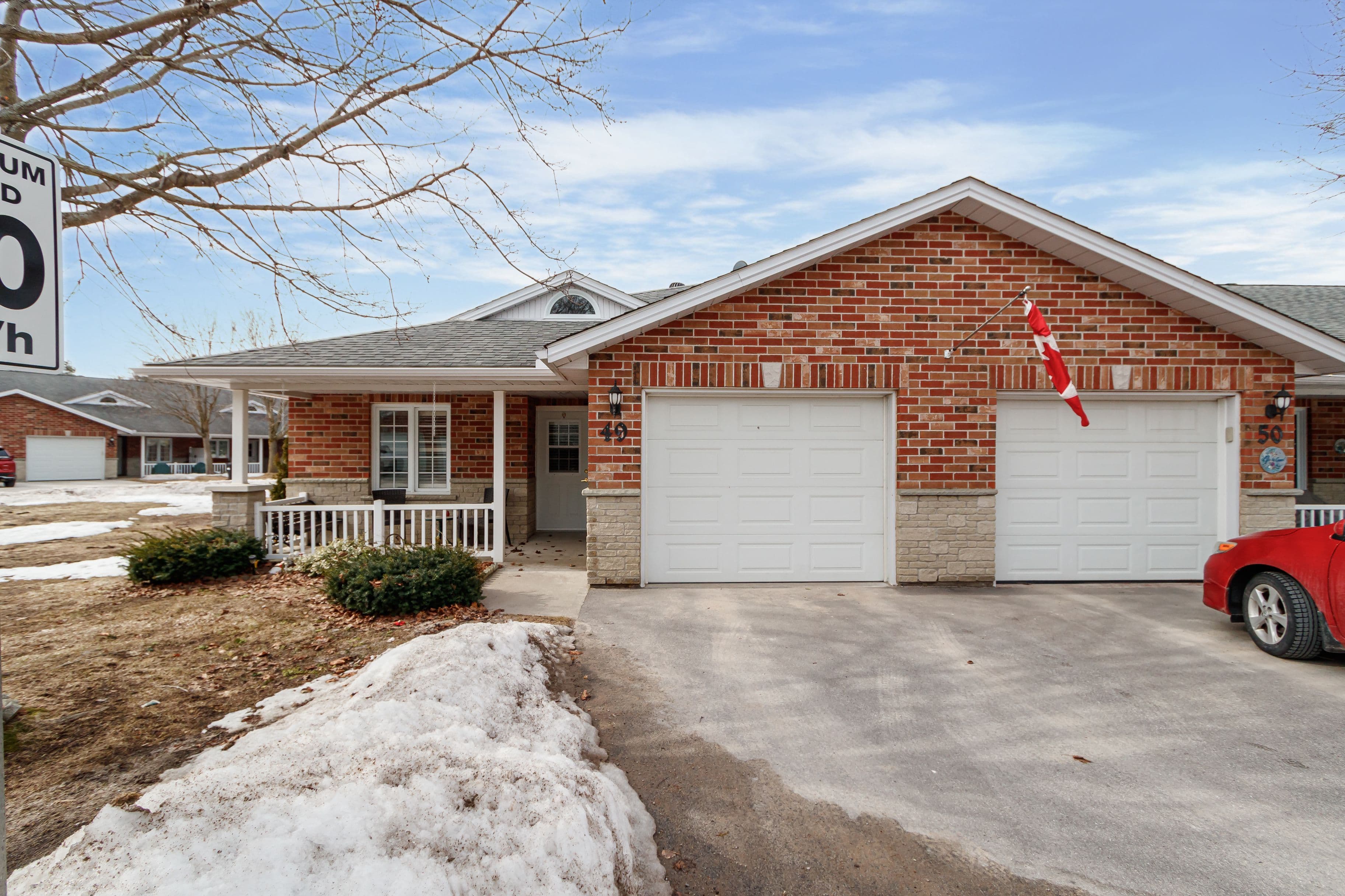 275 Huron Street 49, Clearview, ON L0M 1S0