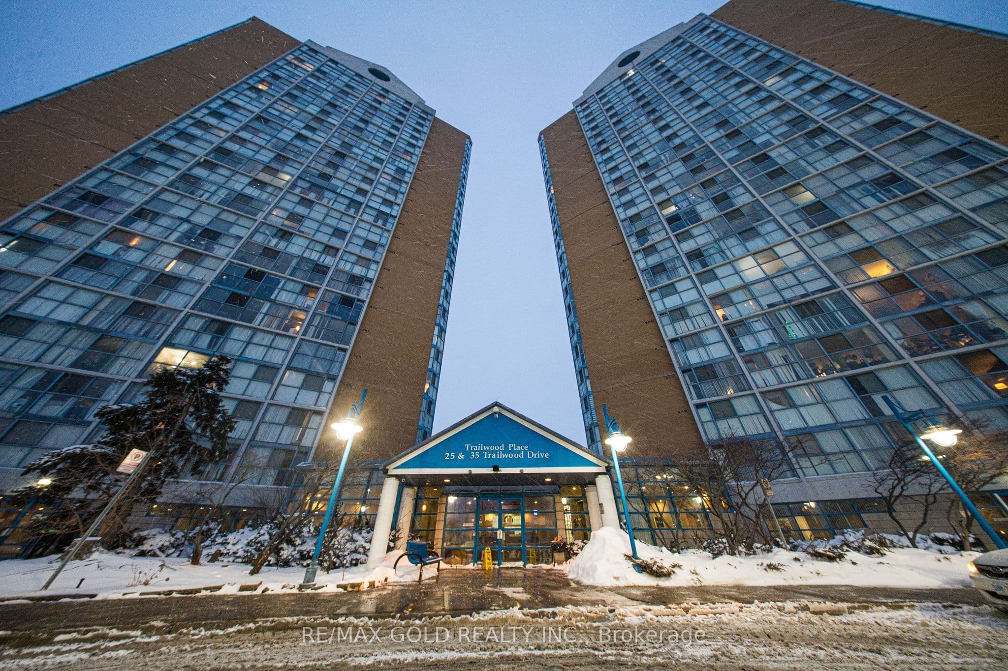 35 Trailwood Drive 1112, Mississauga, ON L4Z 3L6