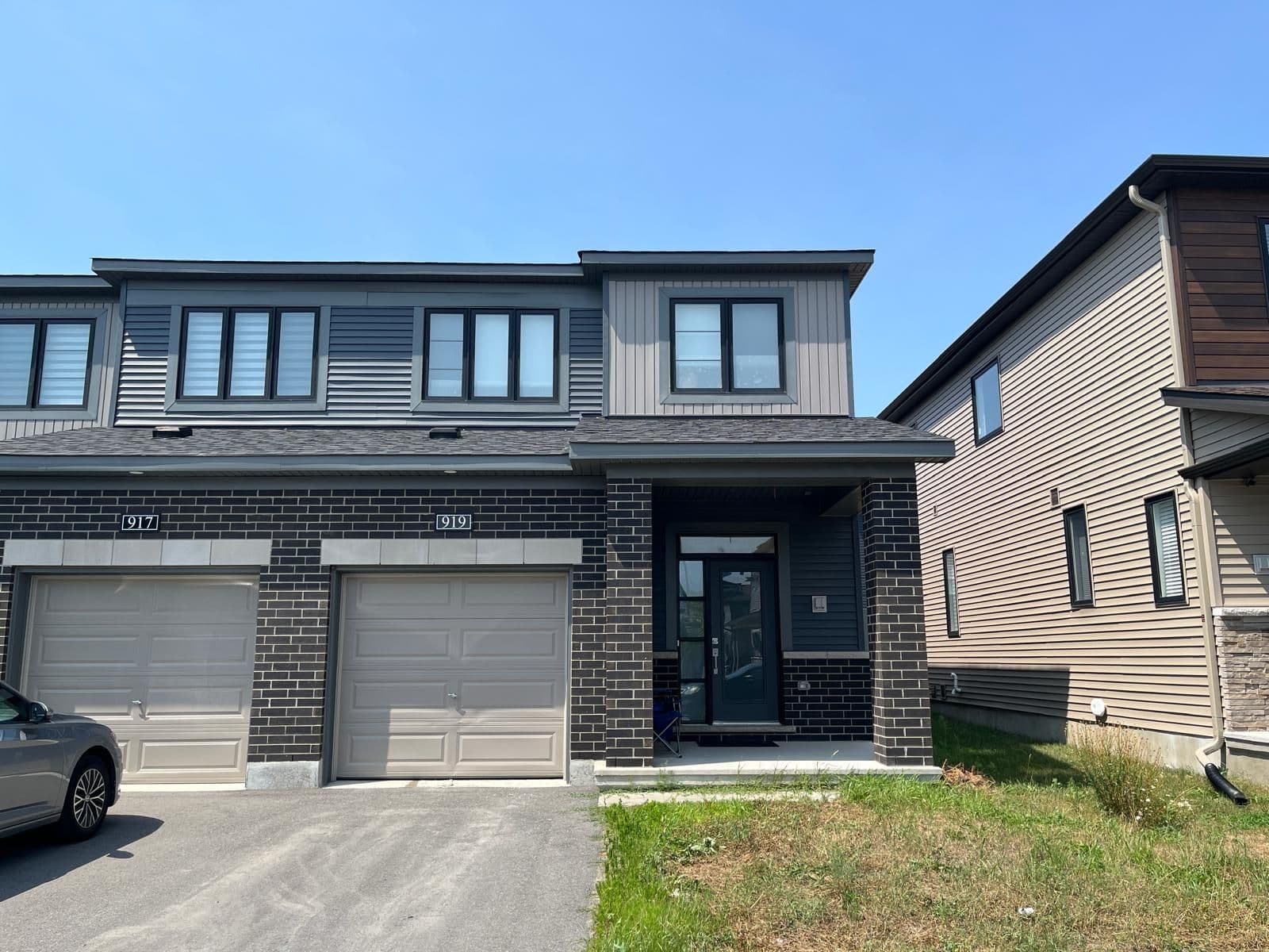 919 Athenry Court, Barrhaven, ON K2J 7C5