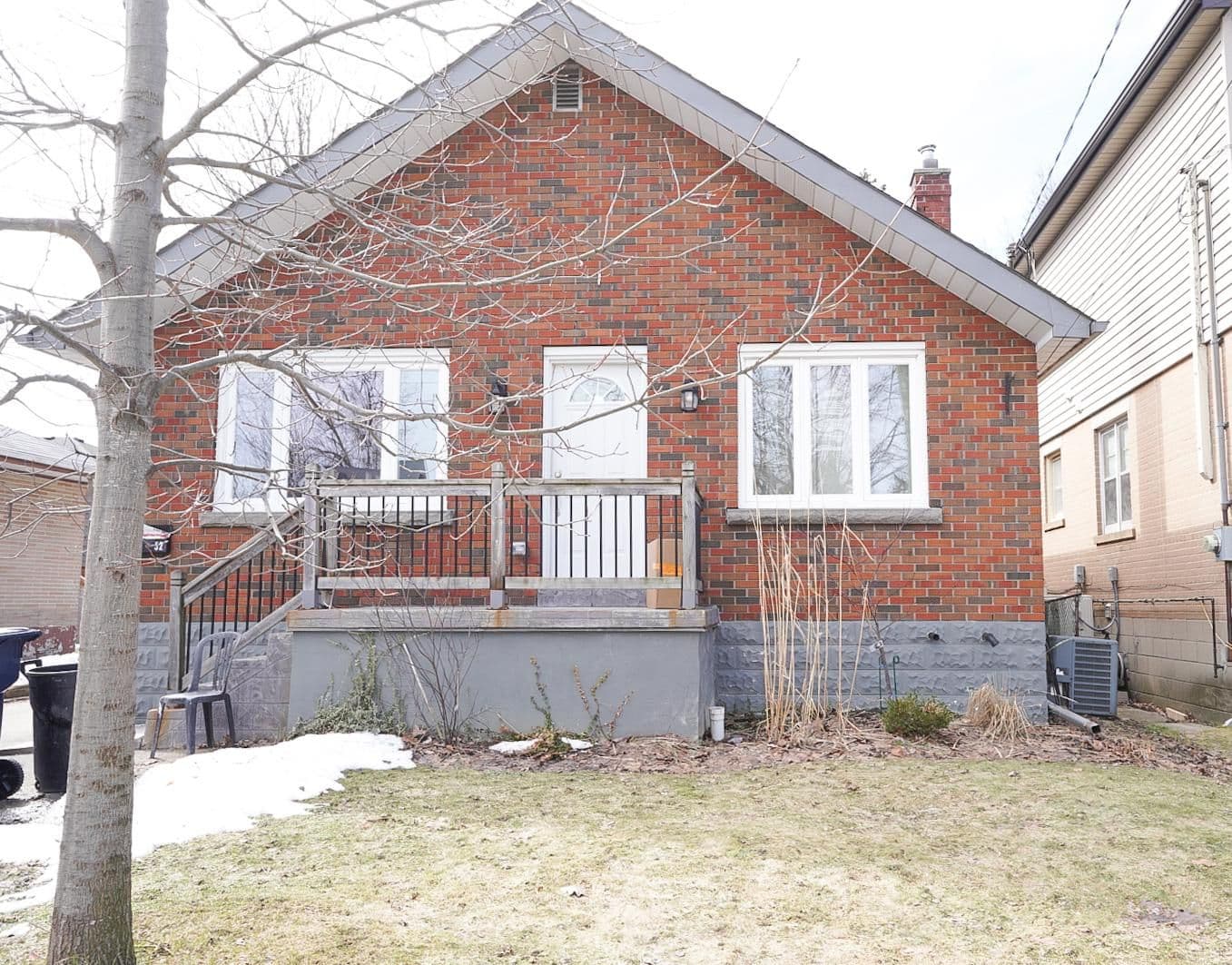 52 Sandown Avenue Basement, Toronto E06, ON M1N 3W3