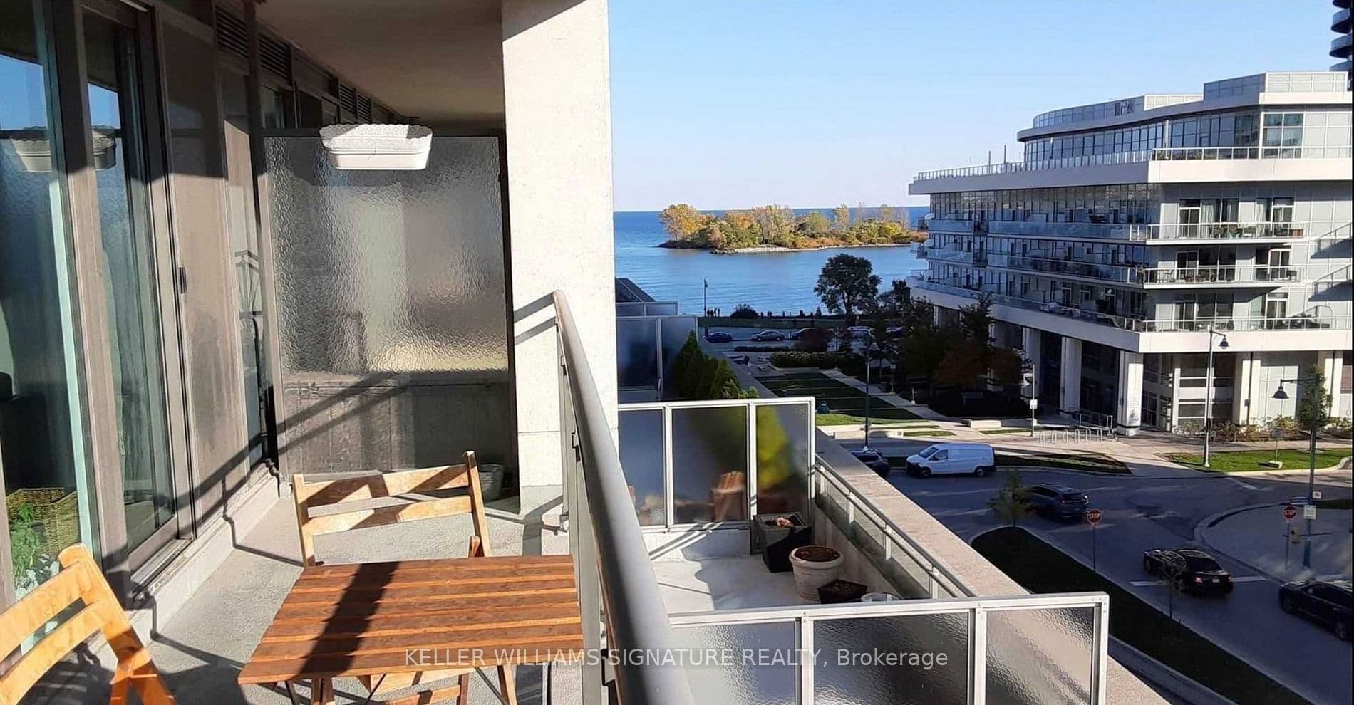 2121 Lake Shore Boulevard W 616, Toronto W06, ON M8V 4E9