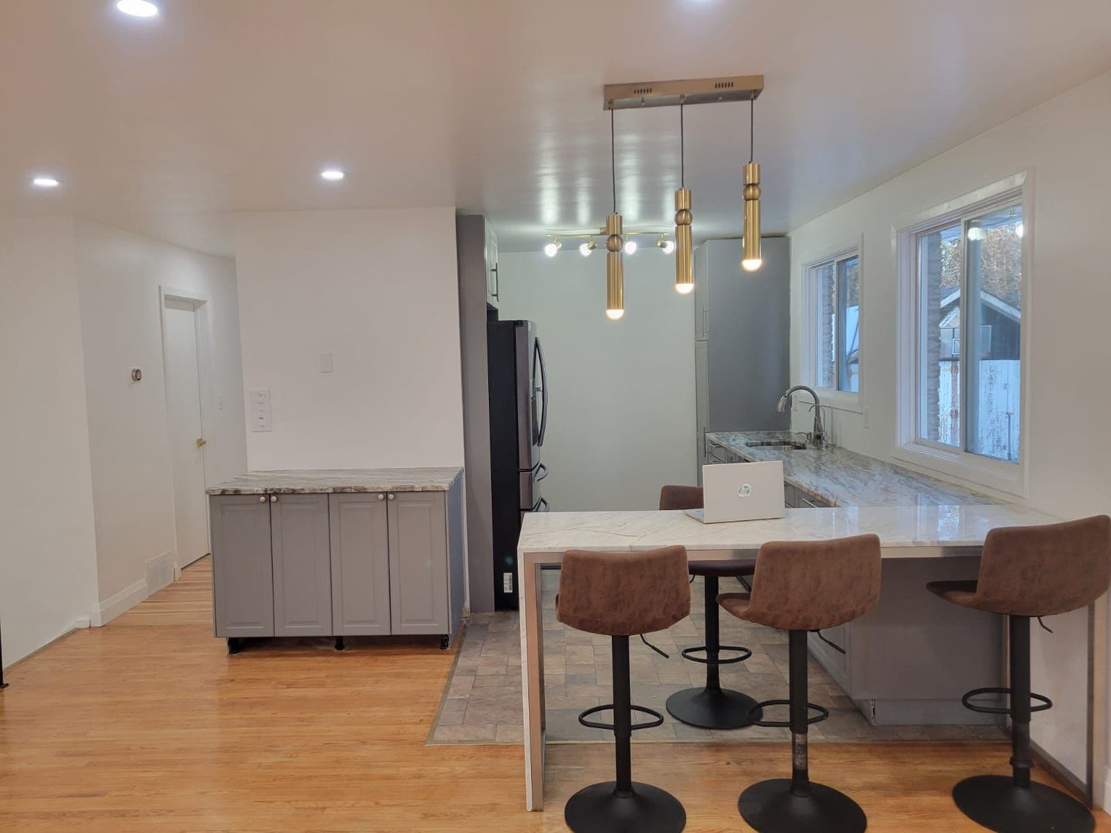 308 Paisley Road, Guelph, ON N1H 2P9